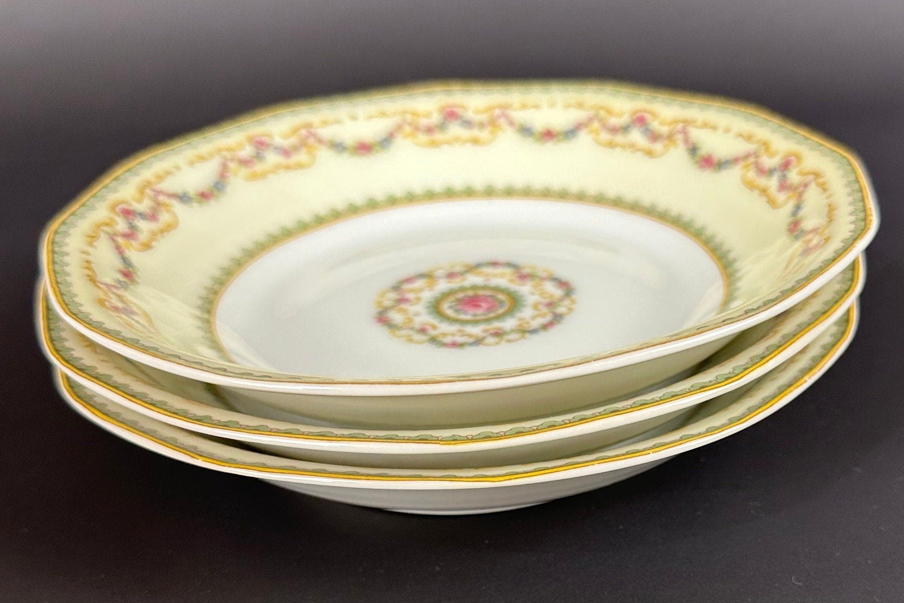 Four Coupe Shaped Haviland Venice Soup Bowls
