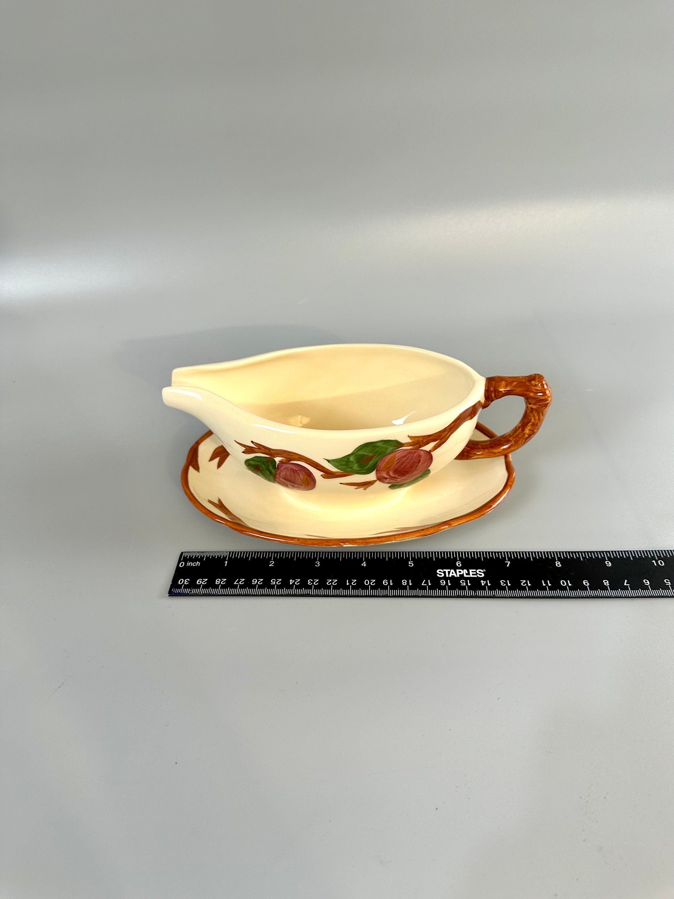Franciscan Apple Gravyboat