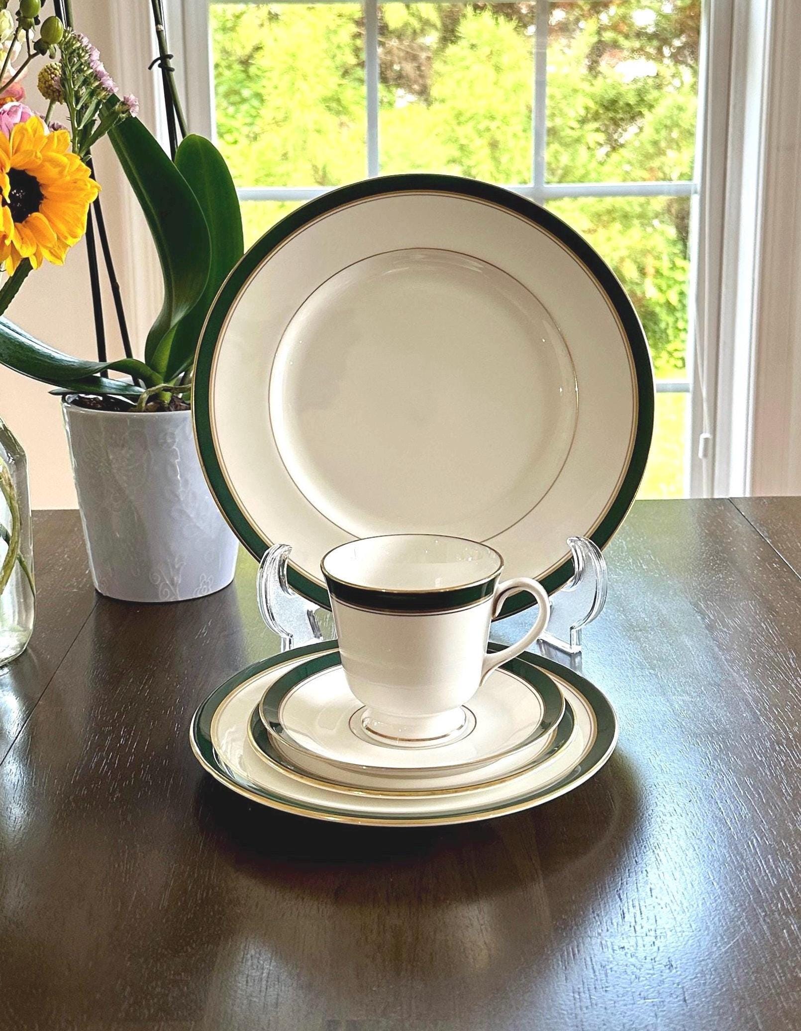 Royal Worcester Howard Green 5 Piece Place Settings