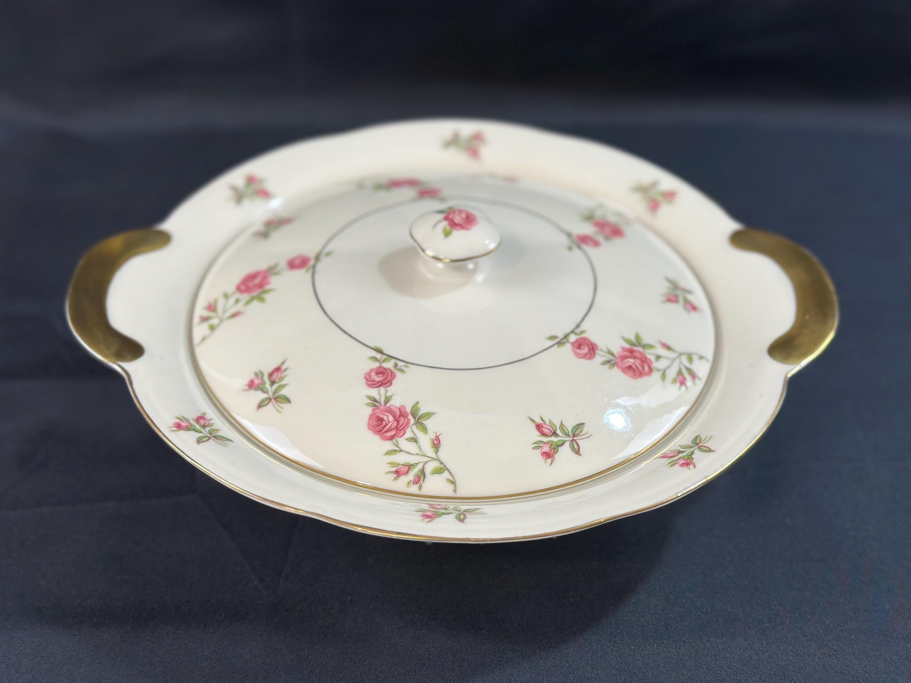 Haviland Delaware Covered Round Serving Bowl