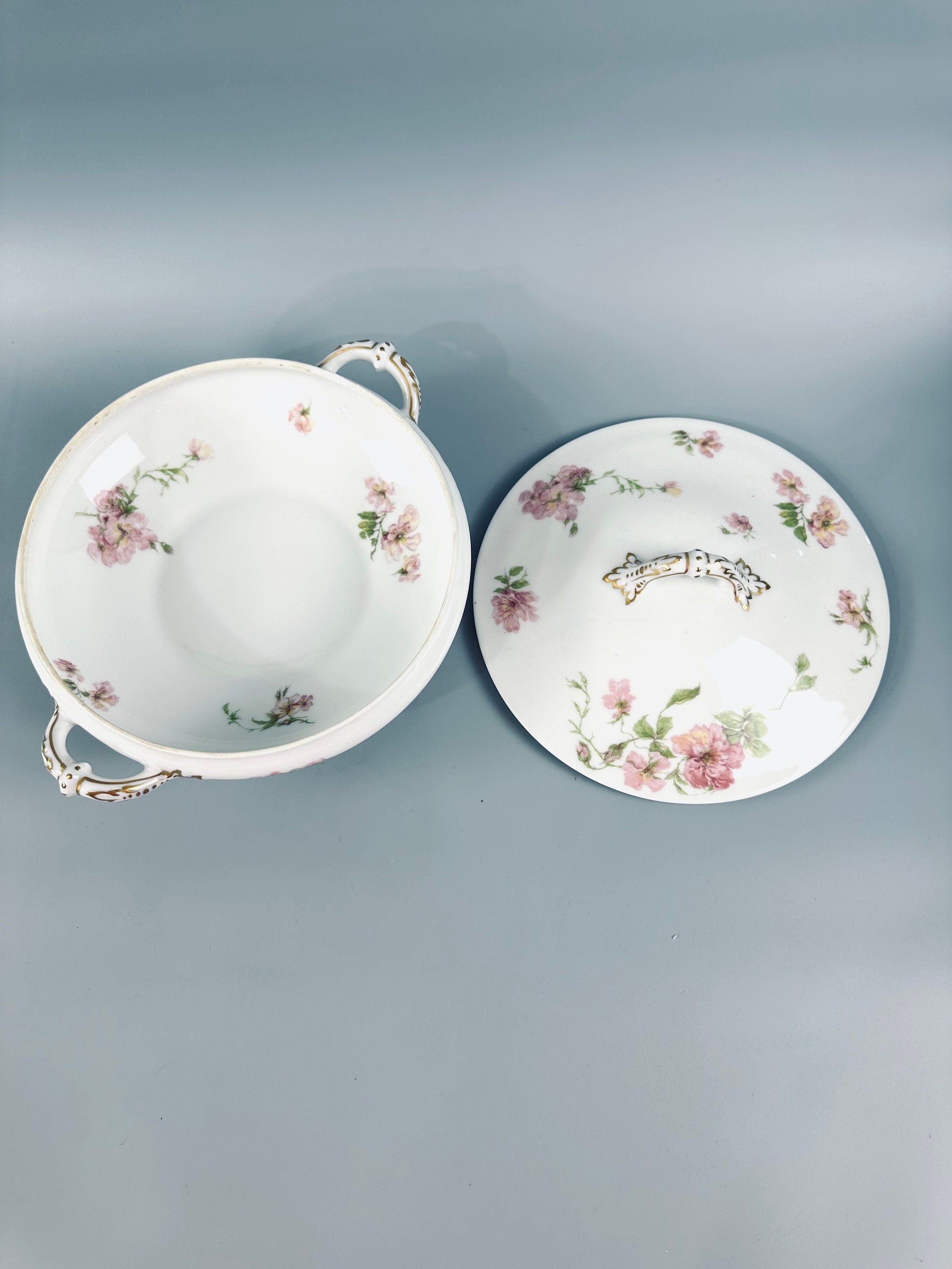 Haviland Limoges Covered Vegetable Bowl