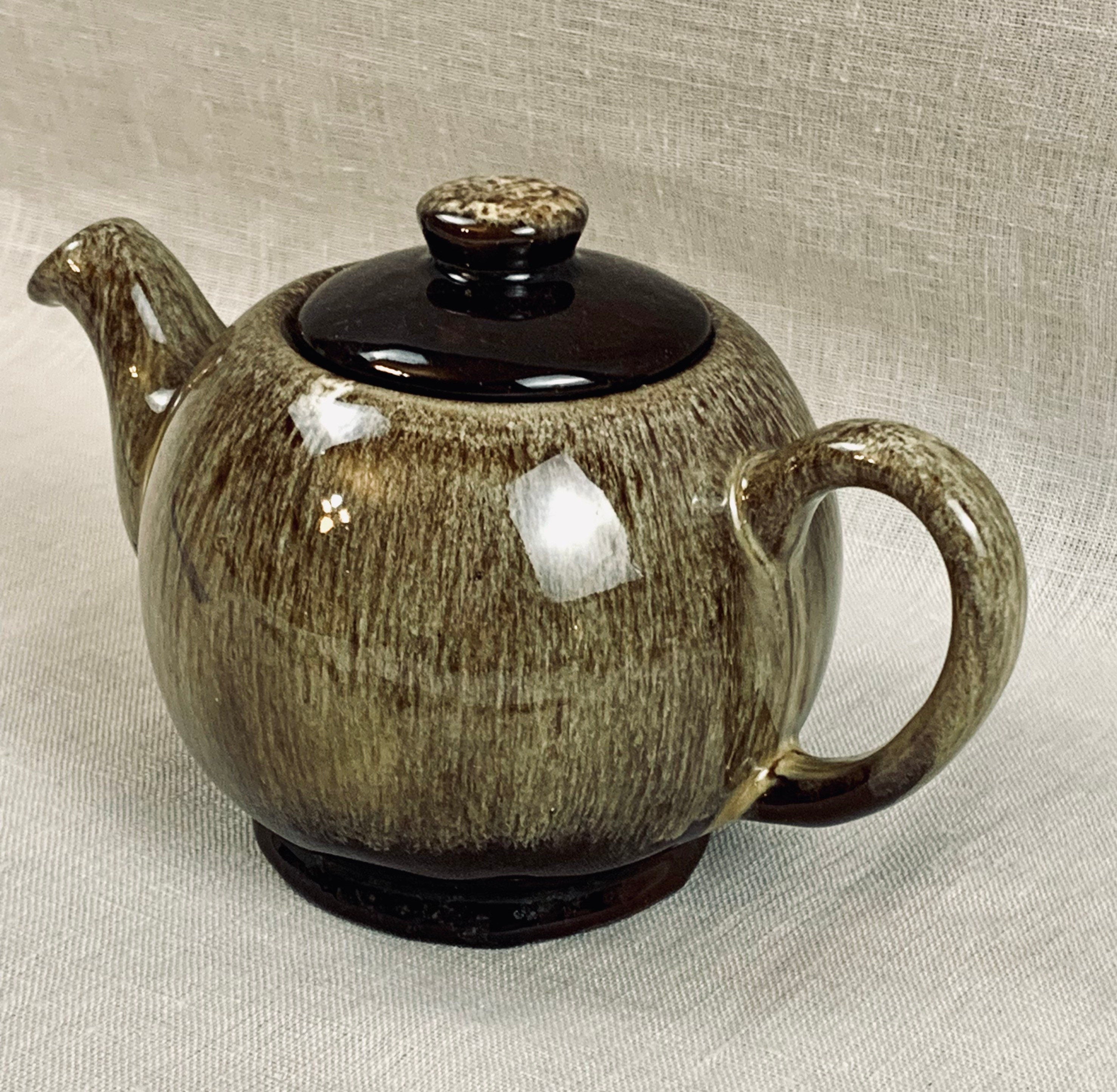 Evangeline Canada 993 Teapot Drip Brown