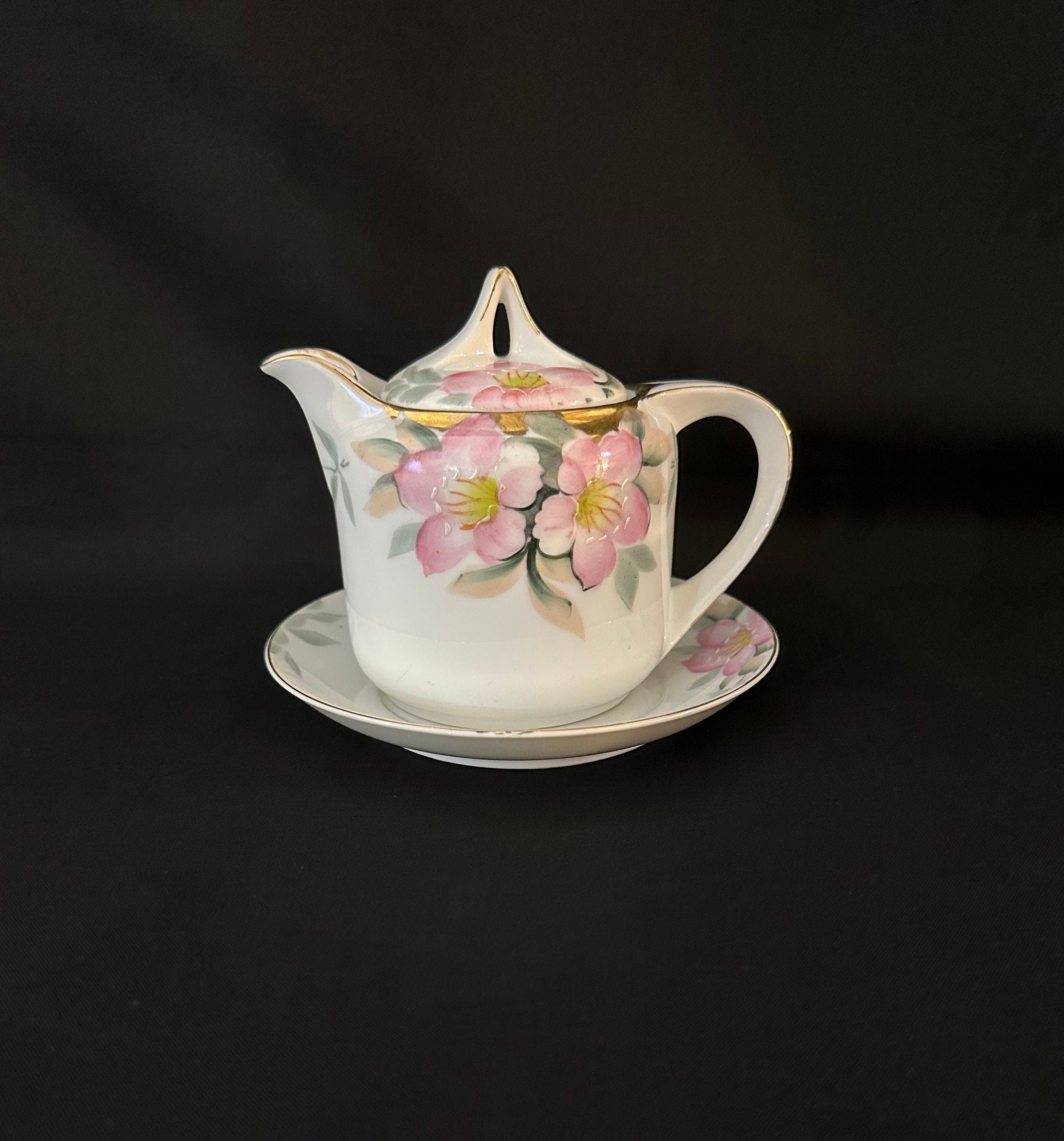 Noritake  Azalea  Syrup Pitcher With Underplate