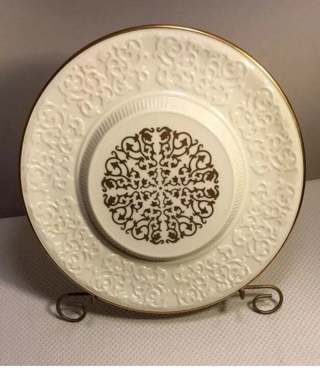 A vintage 1950’s Lenox Platter