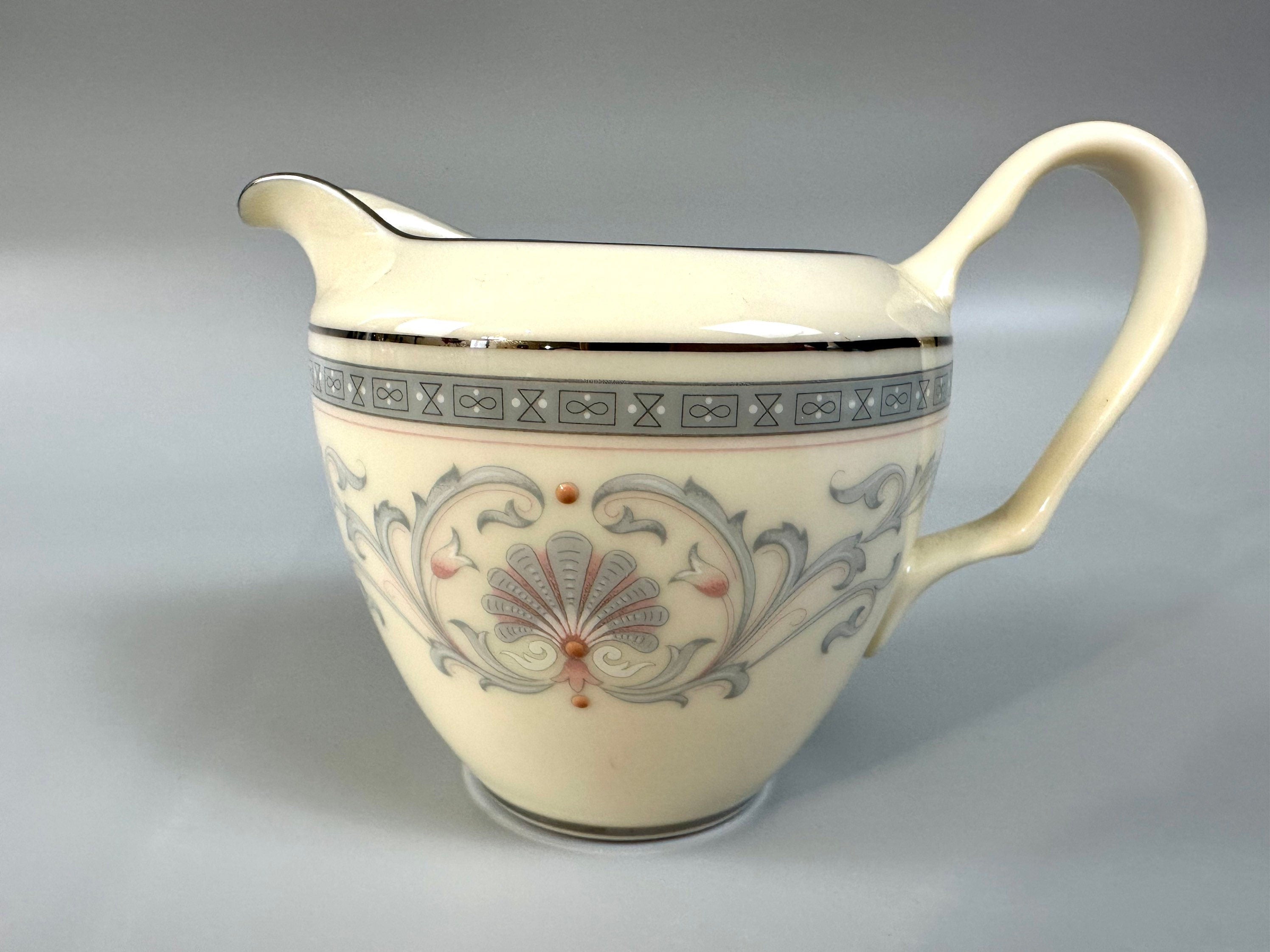 Lenox Mt. Vernon Creamer