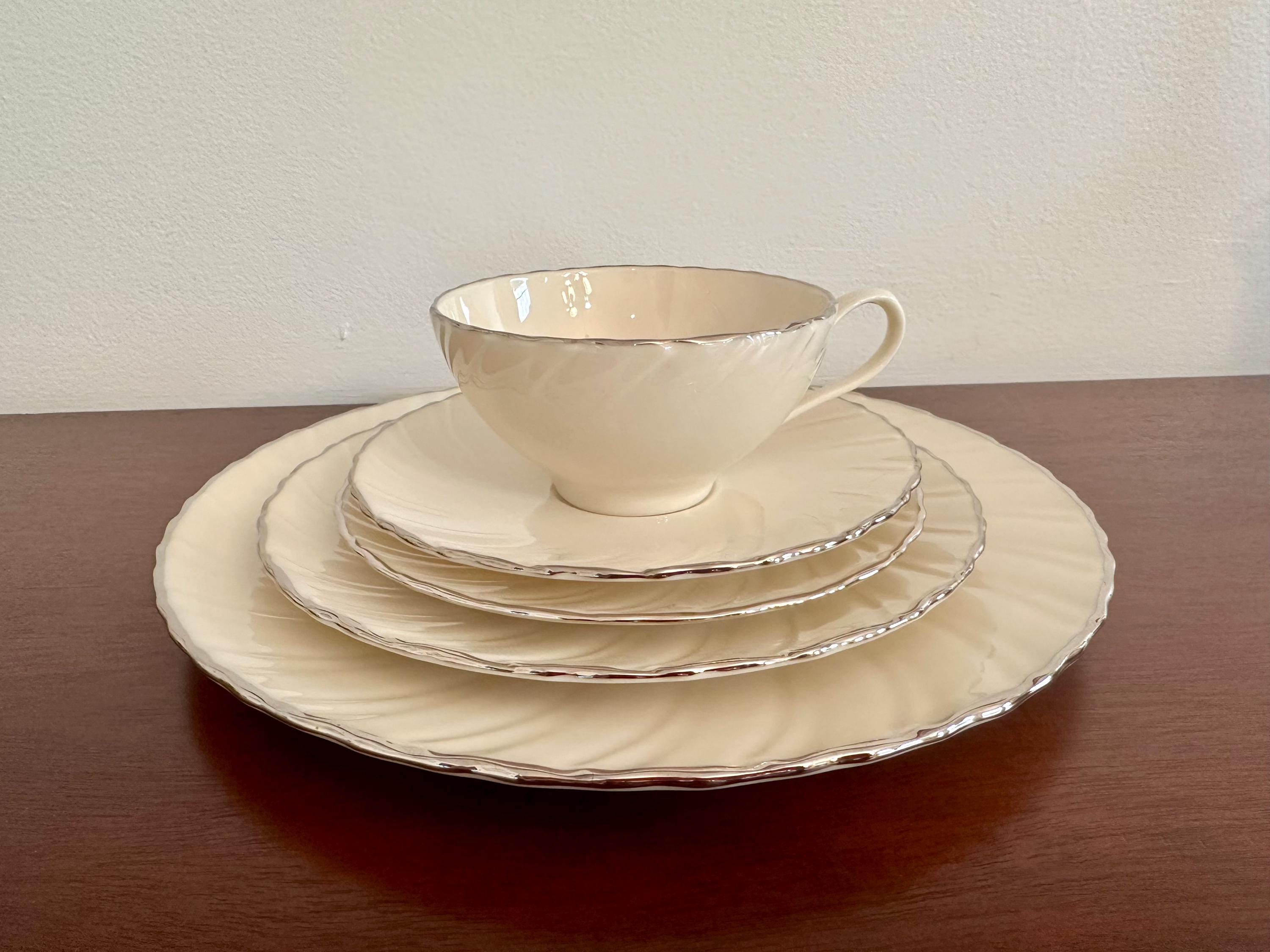 6 Place Settings of Lenox Weatherly China