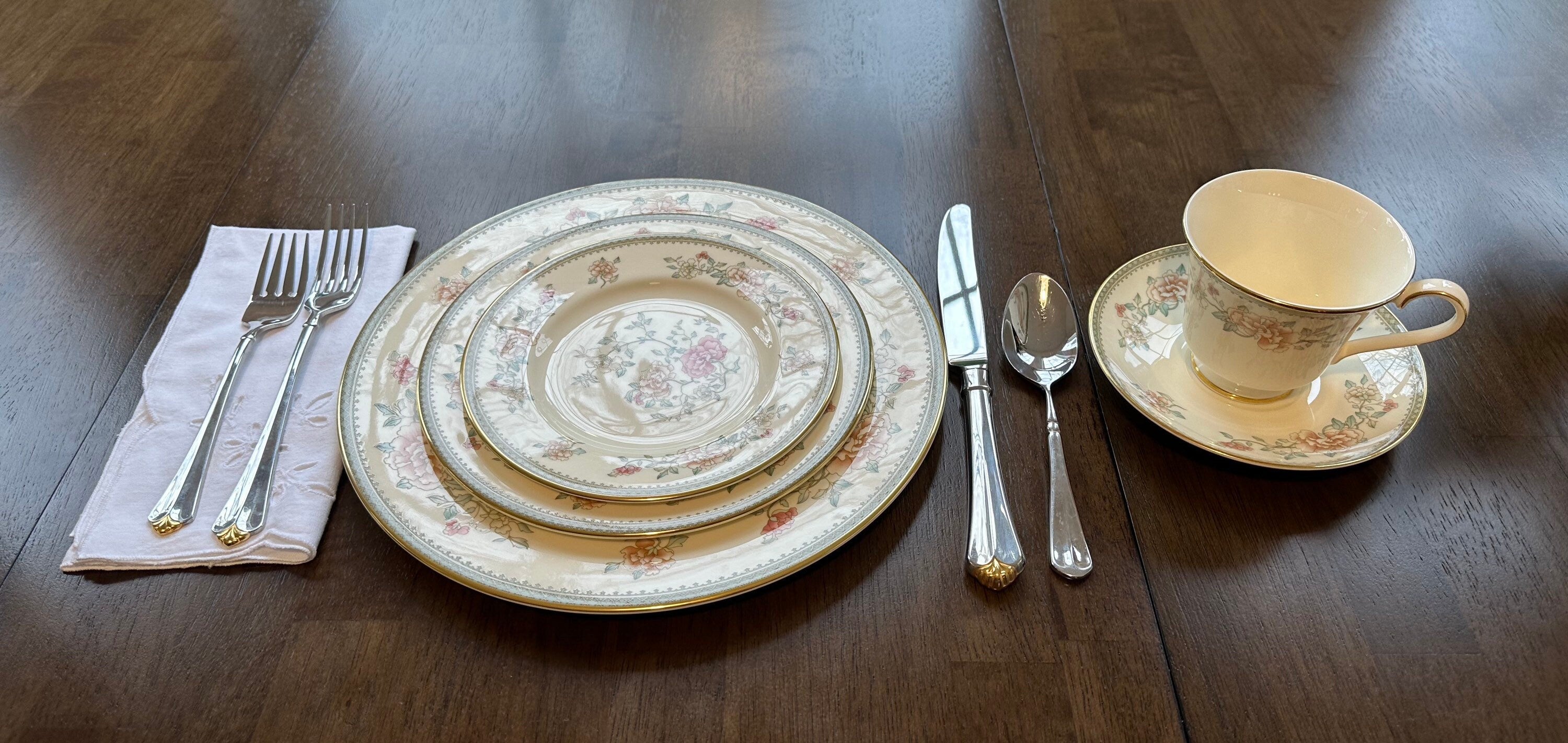 Minton Jasmine Place Settings