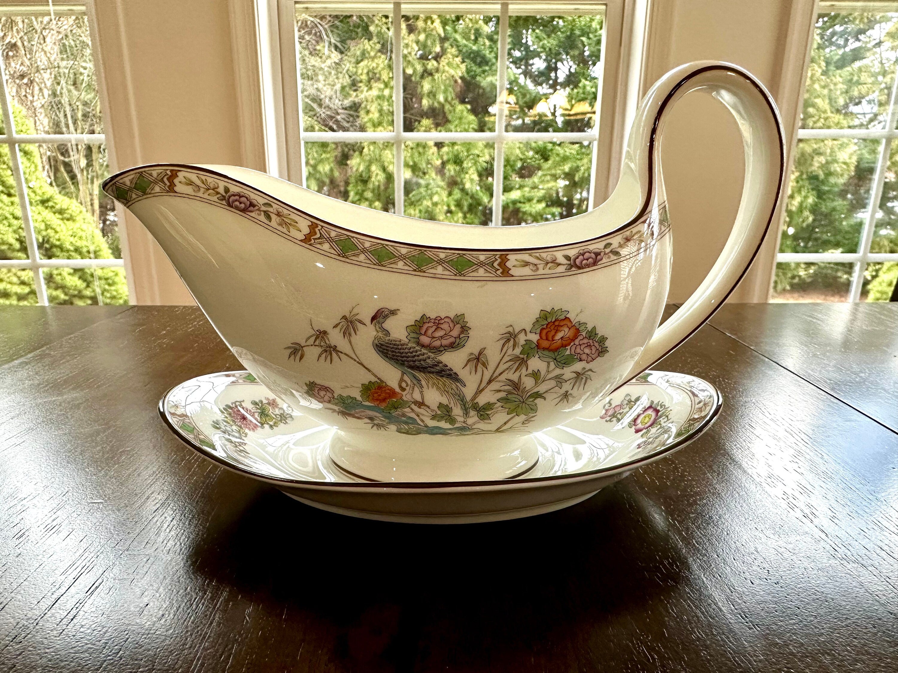 Wedgwood Kutani Crane Gravy Boat and Underplate