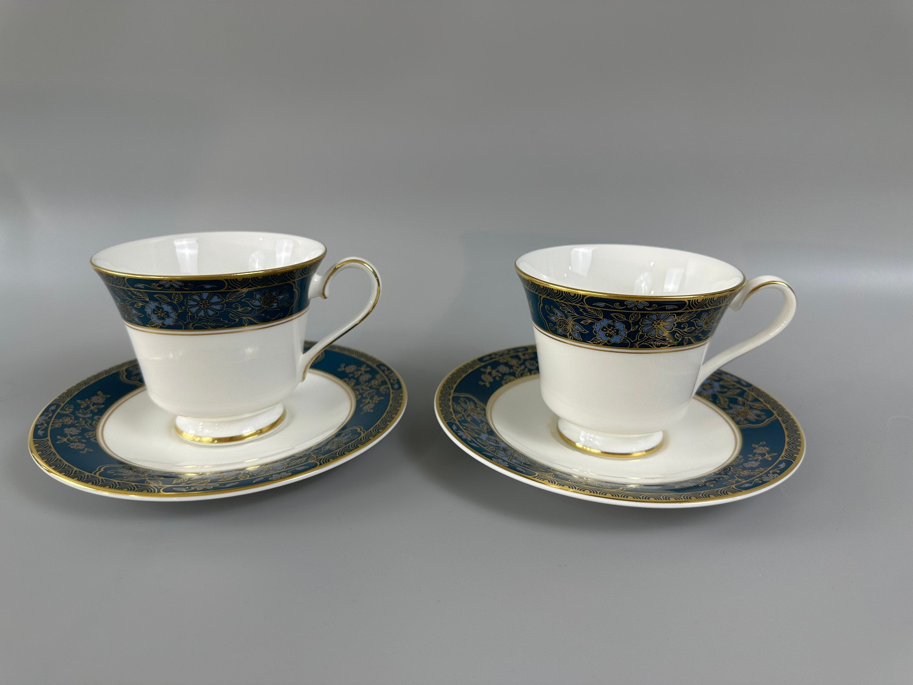 2 Royal Doulton Carlyle Teacups