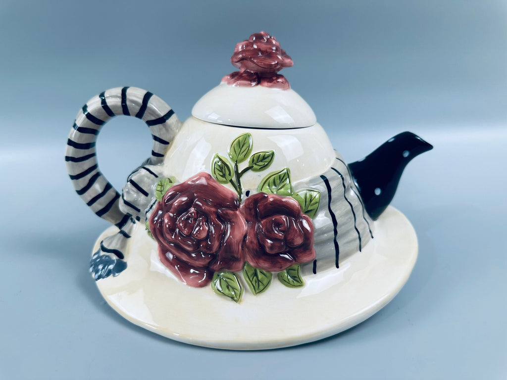Whimsical Hat Teapot: Vintage Figural Teapot, 6-Cup Capacity