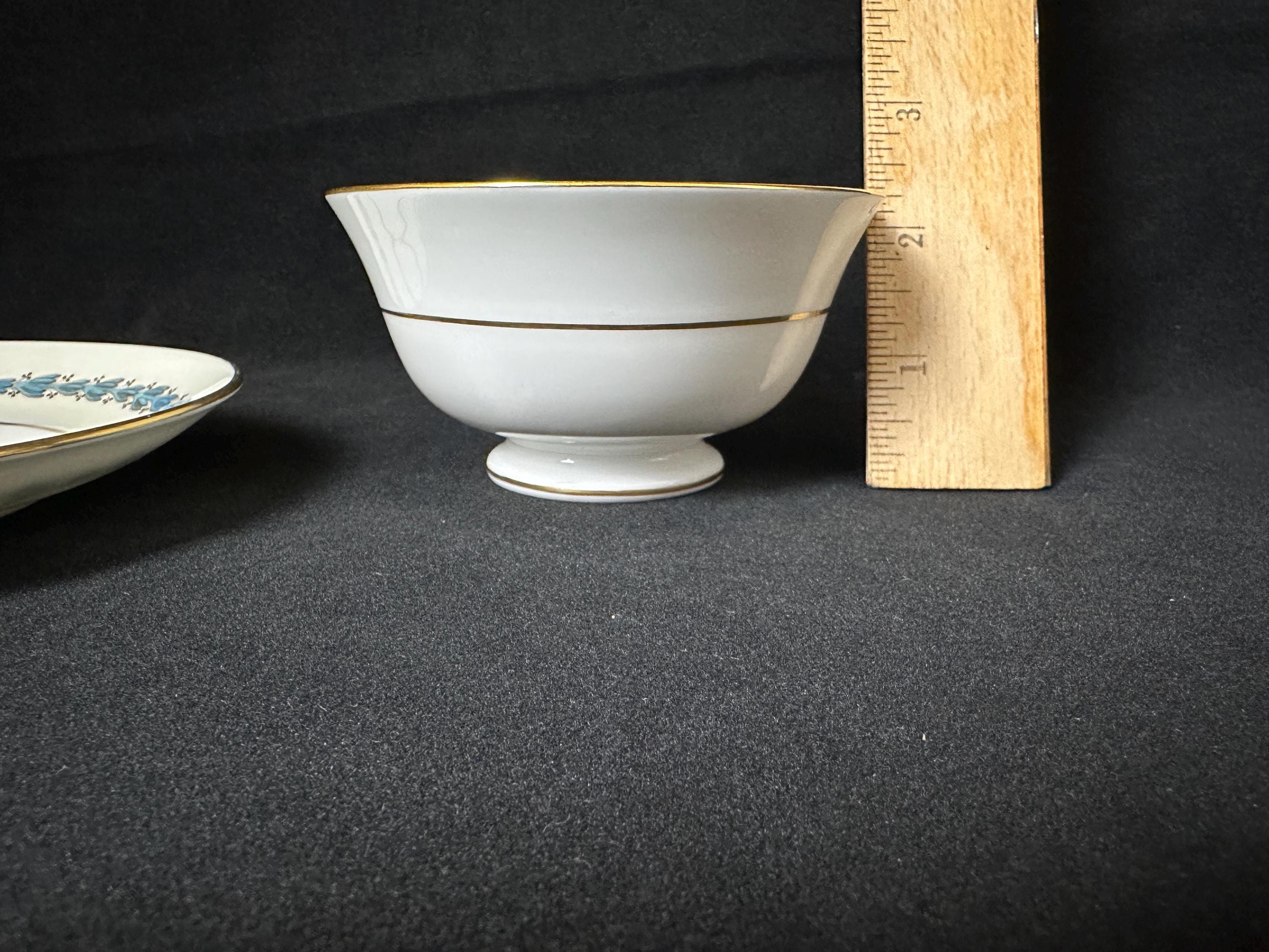 3 Wedgwood Appledore Teacups and Saucers