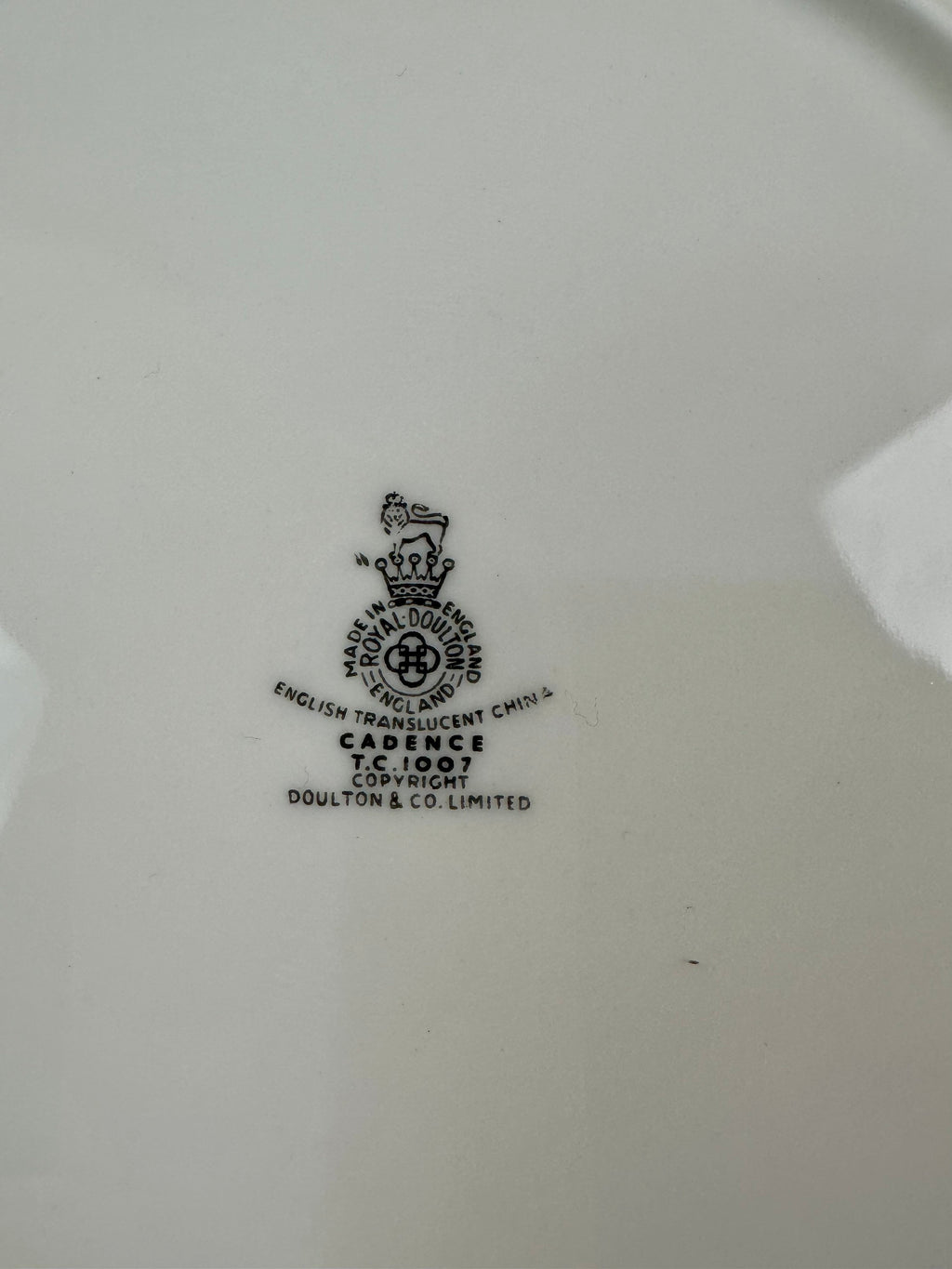 Royal Doulton Cadence Covered Round Serving Bowl