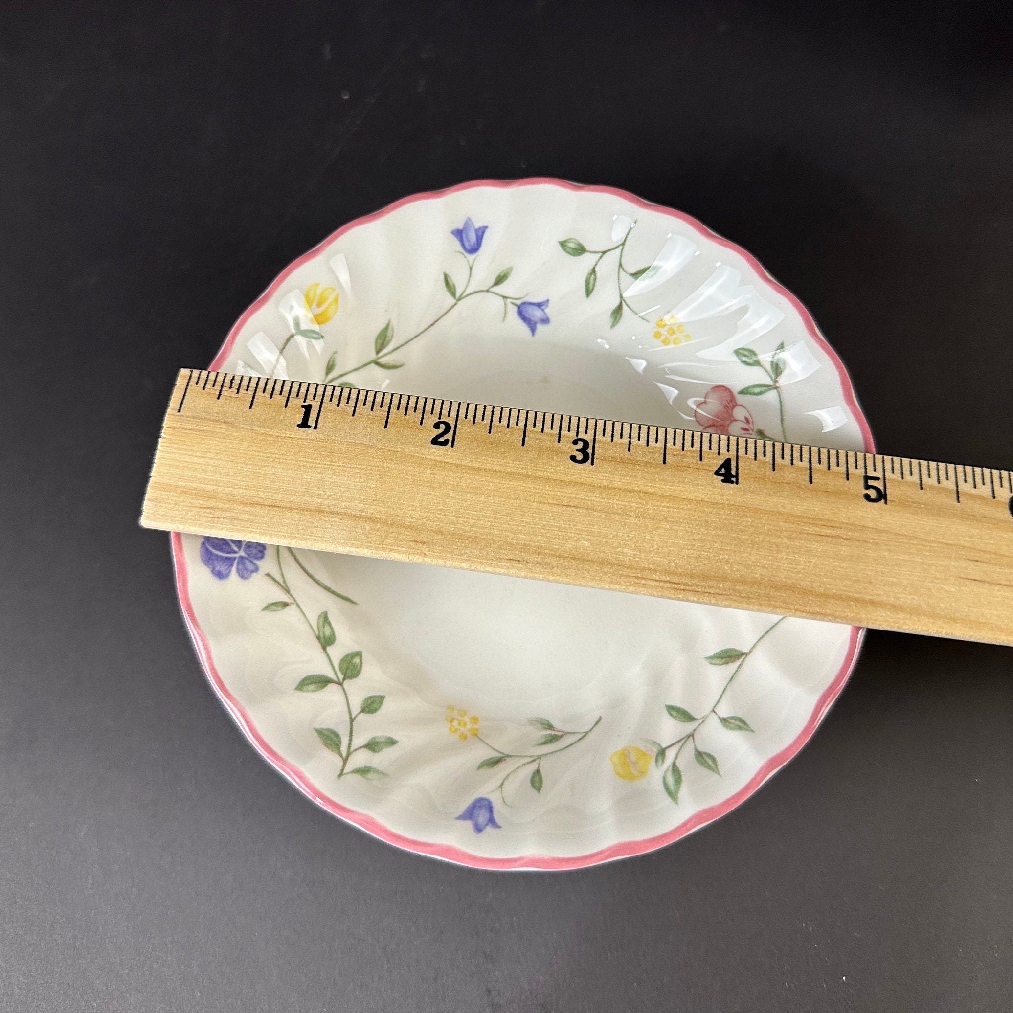 Seven Johnson Brothers “Summer Chintz “ Fruit Bowls
