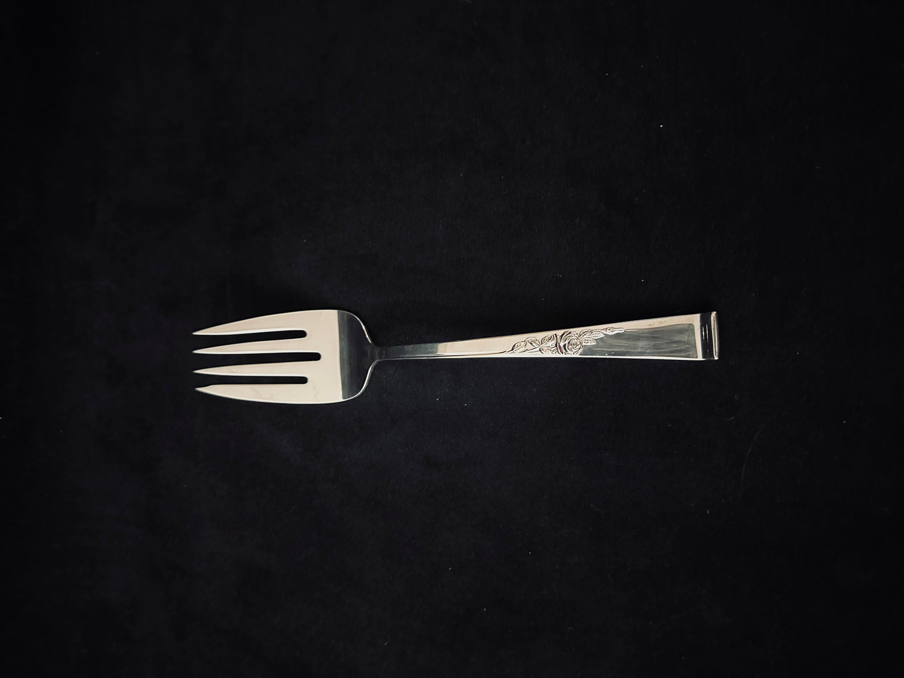 Reed and Barton Classic Rose Serving Fork