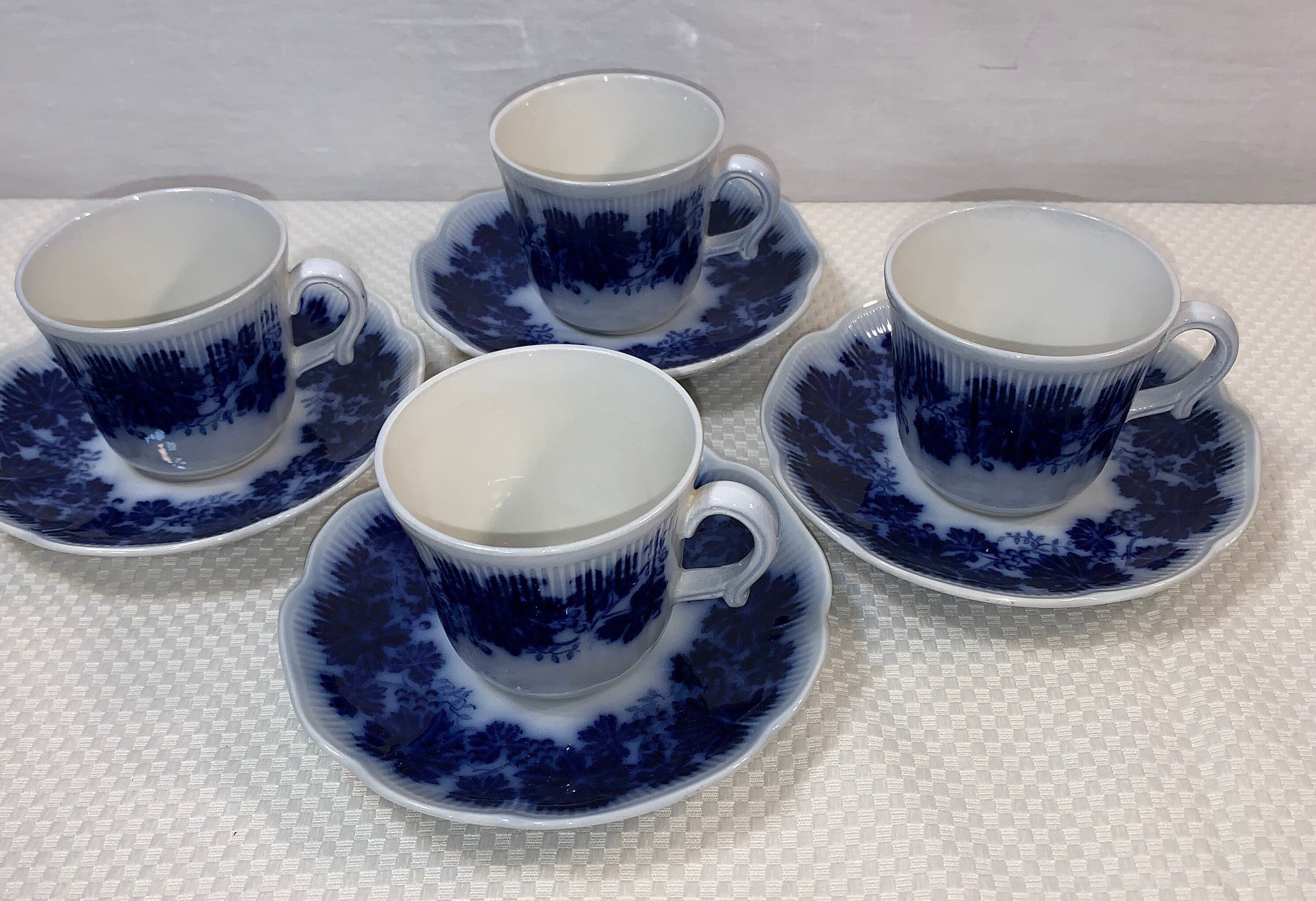 4 Gelfe Vinranka Flow Blue Teacups and Saucers