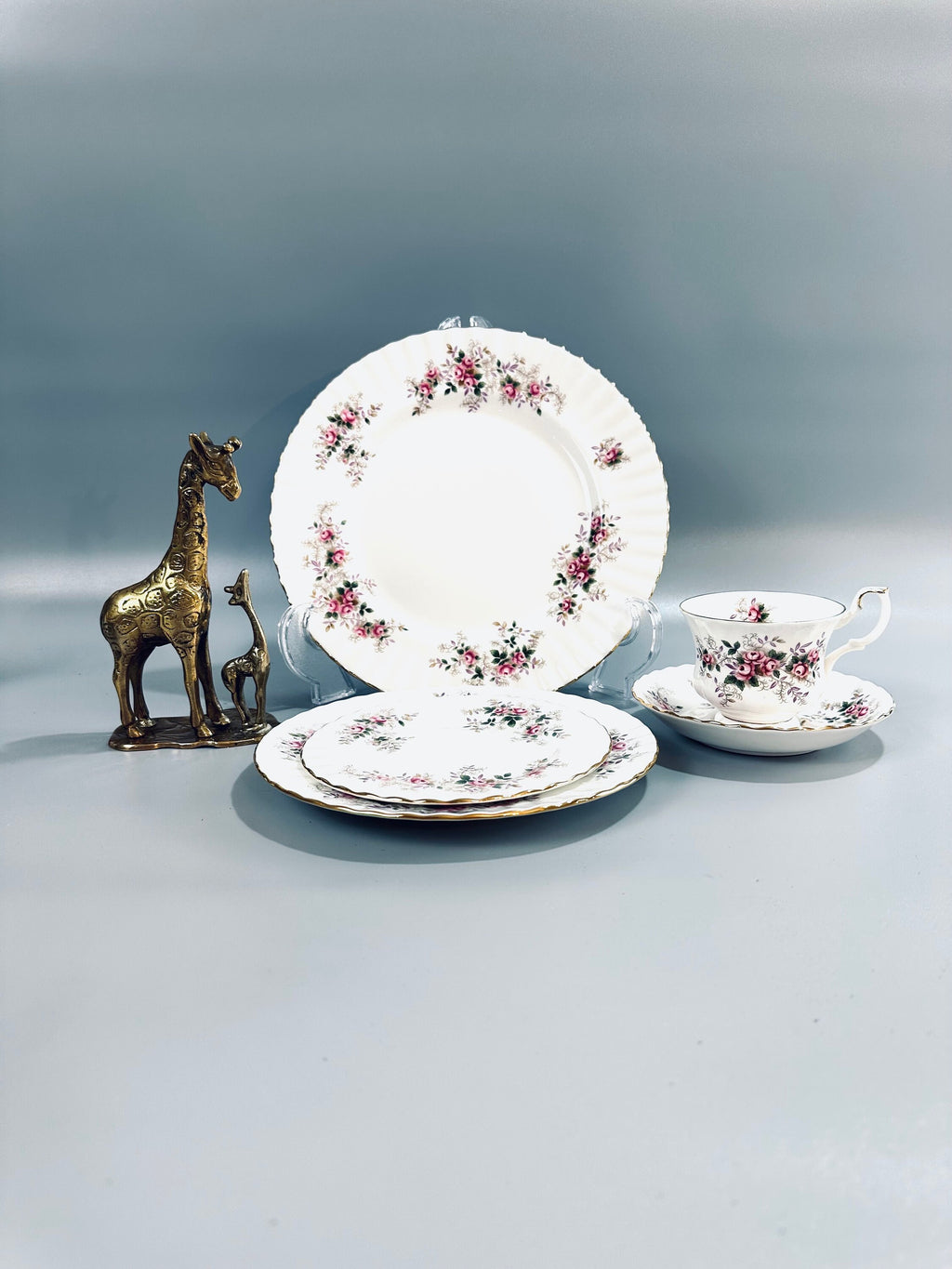 Royal Albert Lavender Rose Place Settings