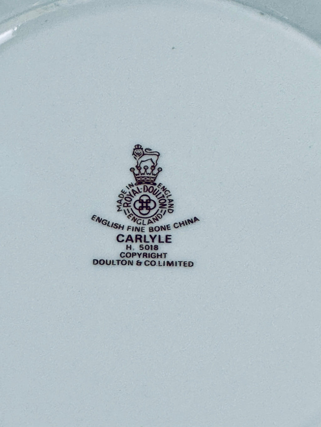 Royal Doulton Carlyle 5 Piece Place Setting