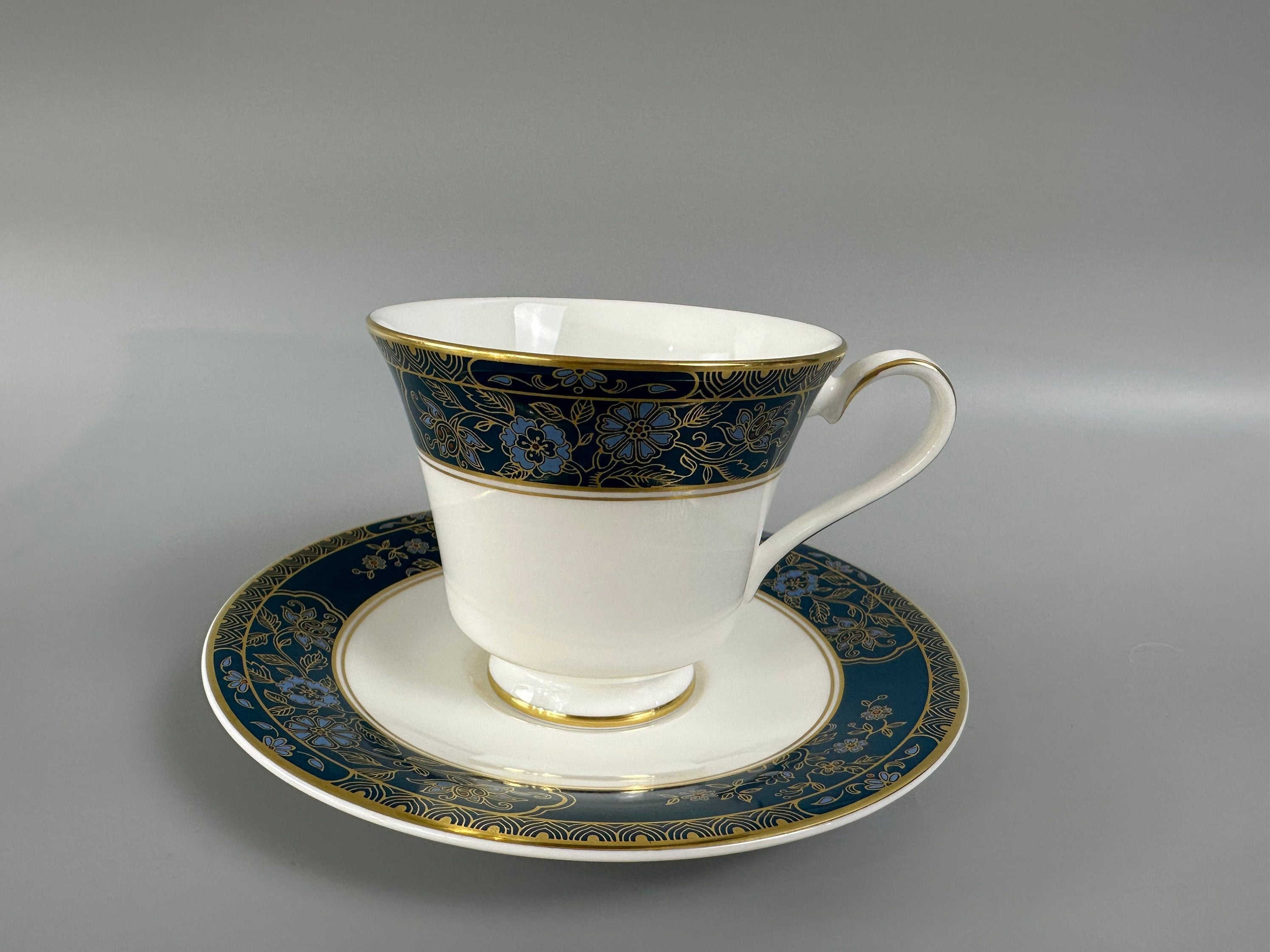 2 Royal Doulton Carlyle Teacups