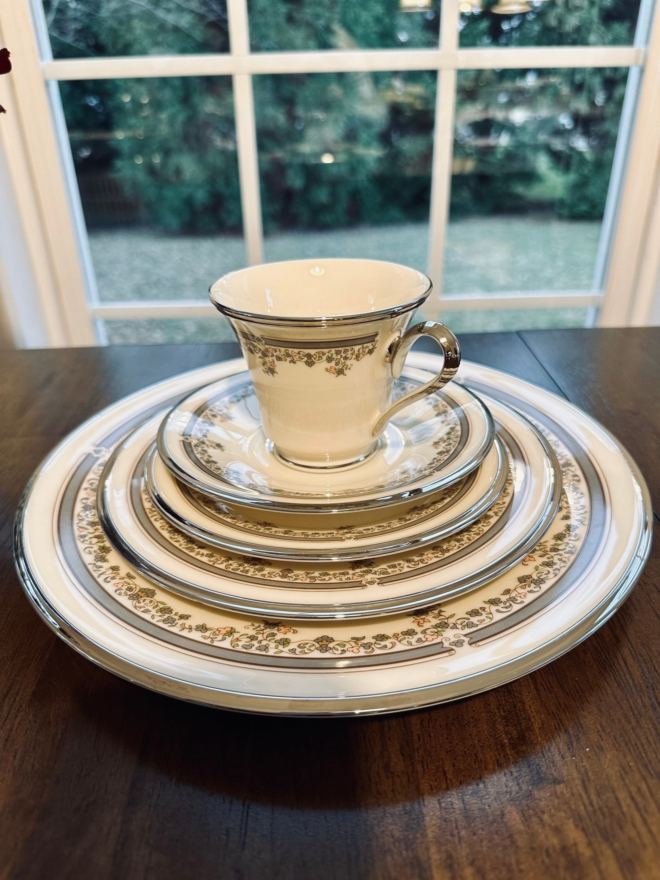Vintage Lenox Lace Point China: 5-Piece Place Setting