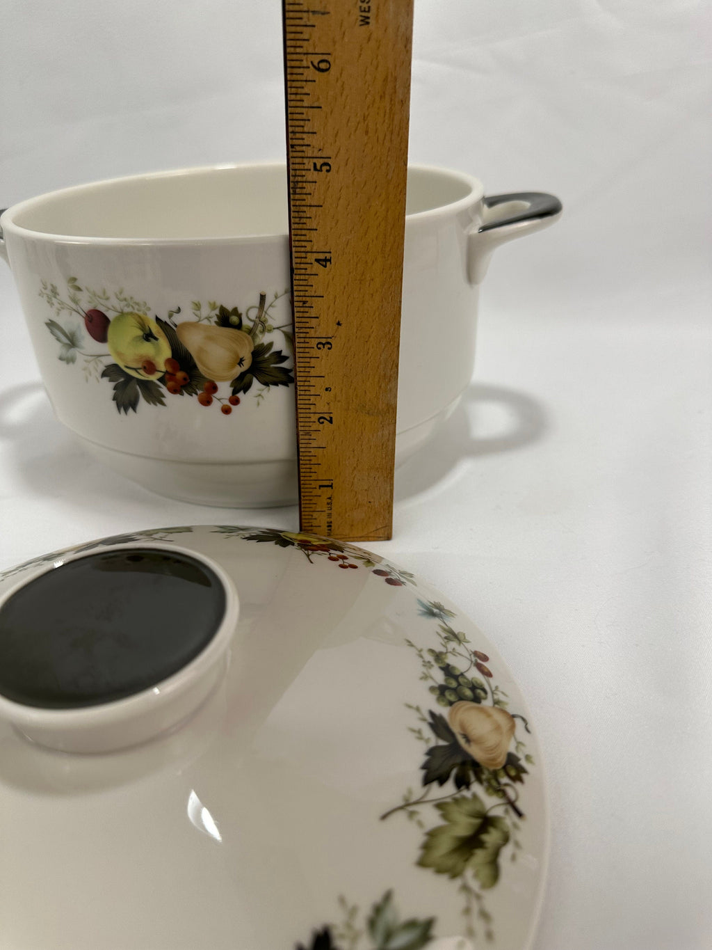 Royal Doulton Miramont Casserole With Lid