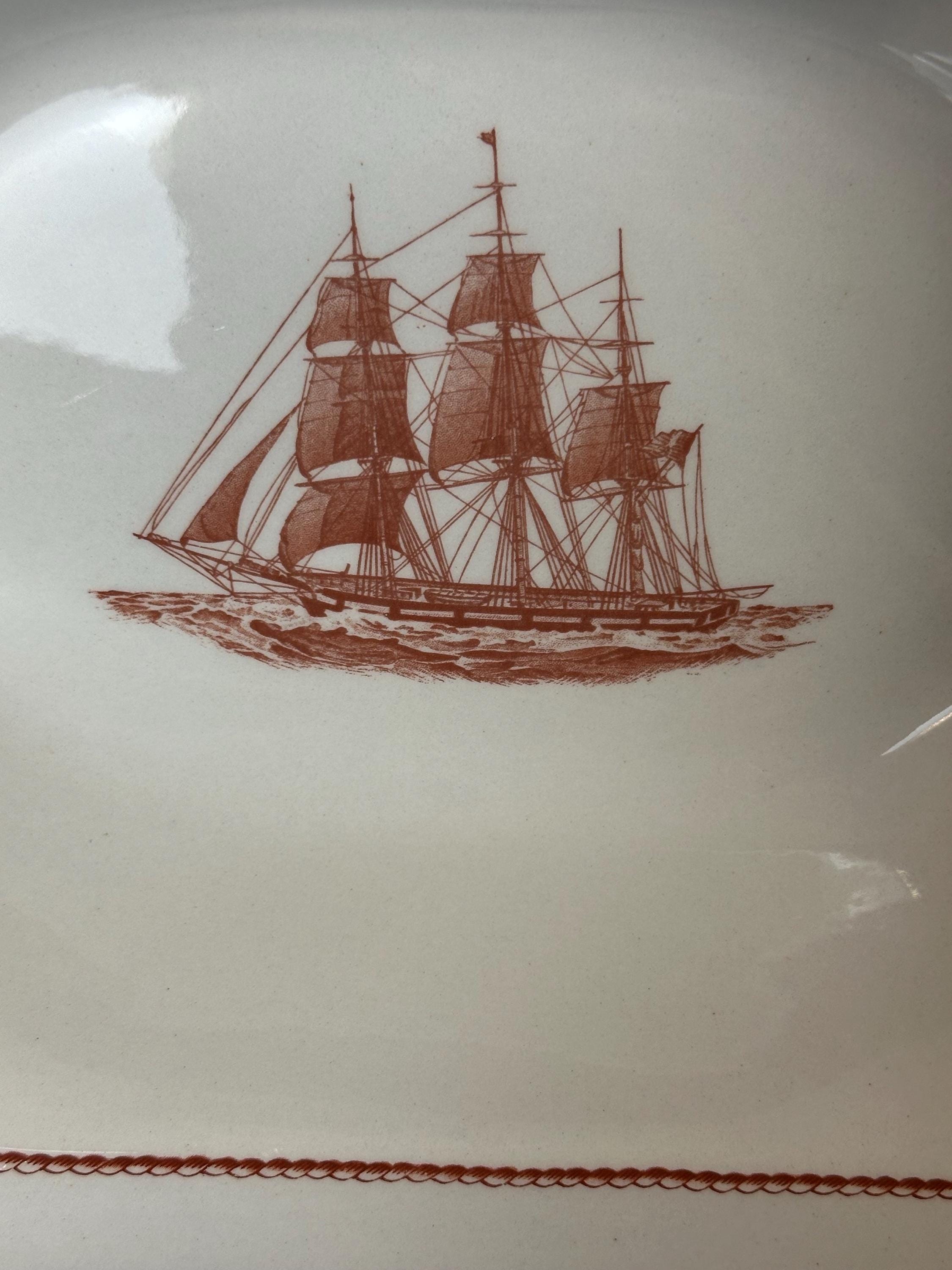Wedgwood Flying Cloud Rust Serving Bowl