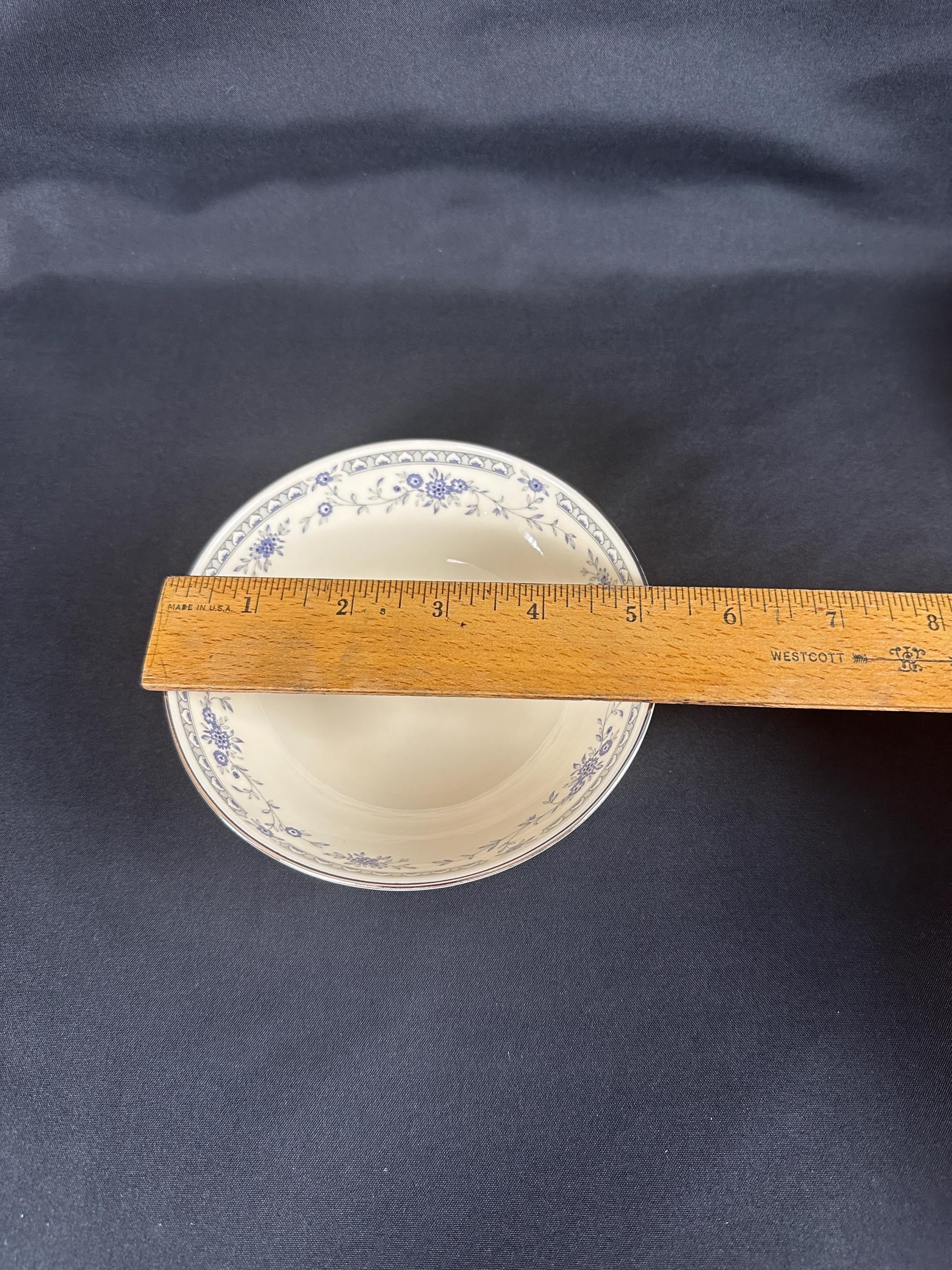 4 Minton Bellemeade Fruit/Dessert Bowls