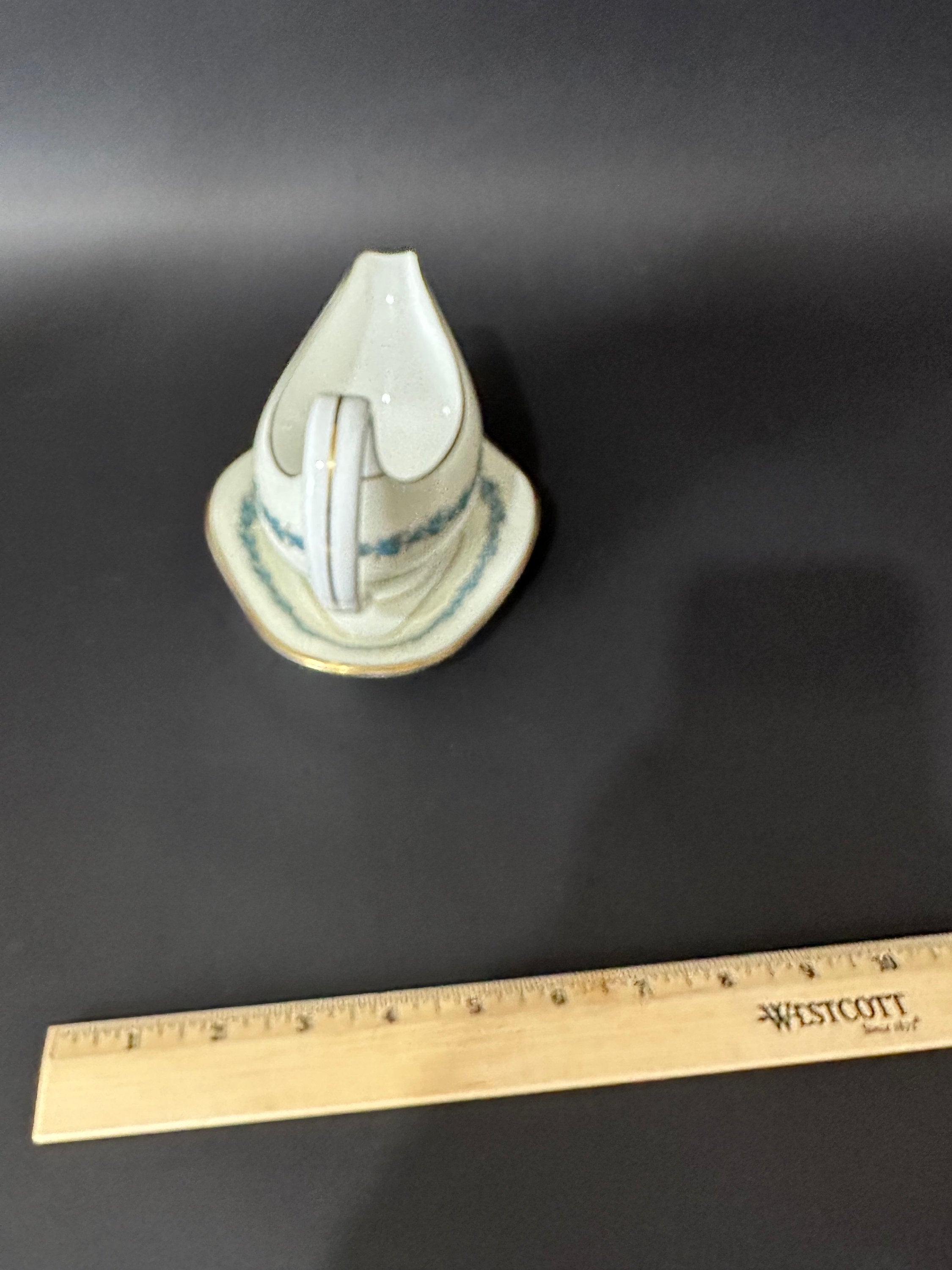 Wedgwood Appledore Gravy Boat with Underplate/Relish Dish