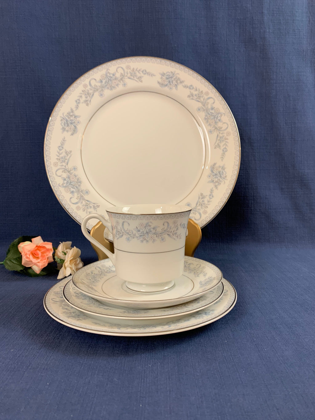 Mikasa Dresden Rose 5 Piece Place Setting