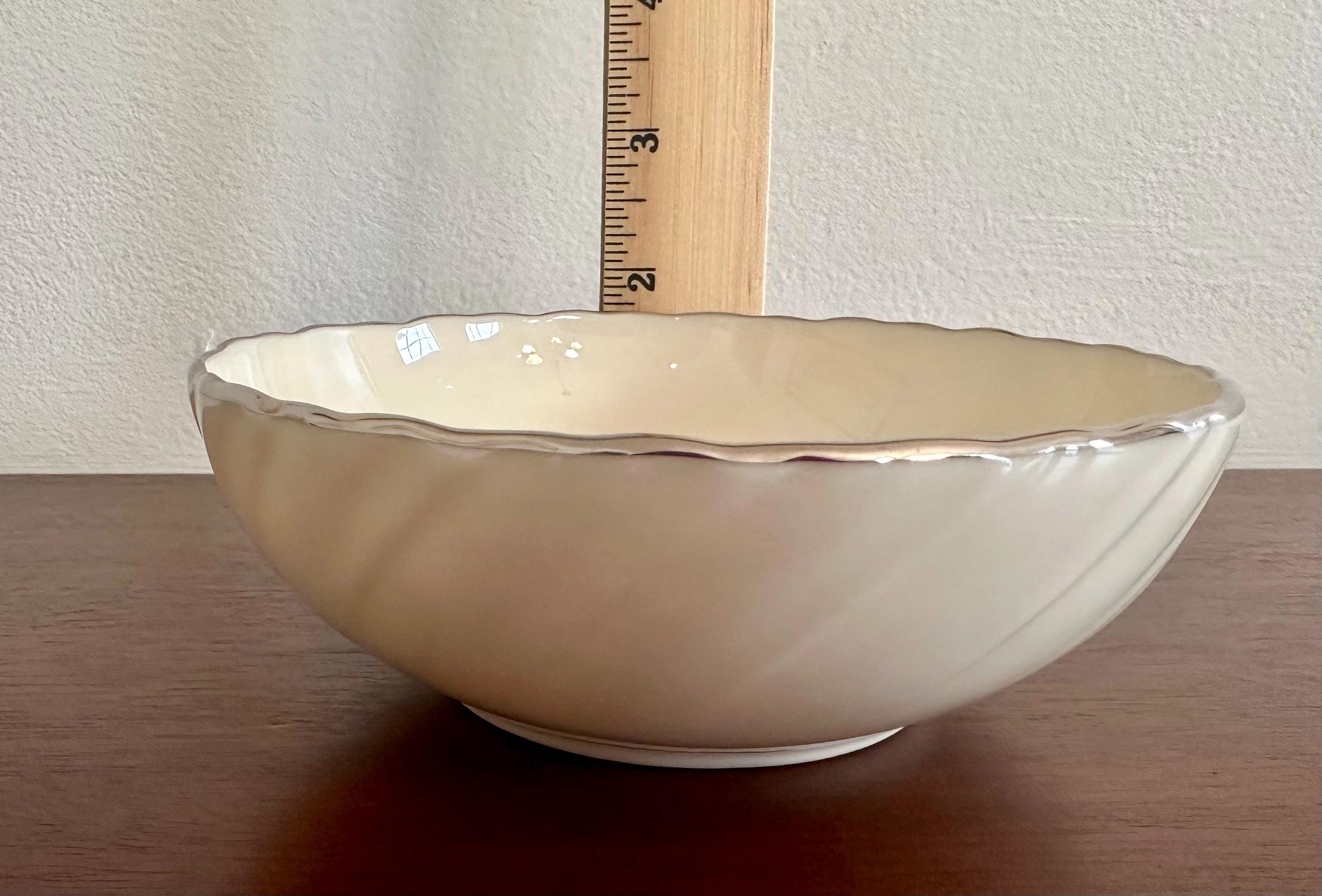 7 Lenox Weatherly Coupe Cereal Bowls