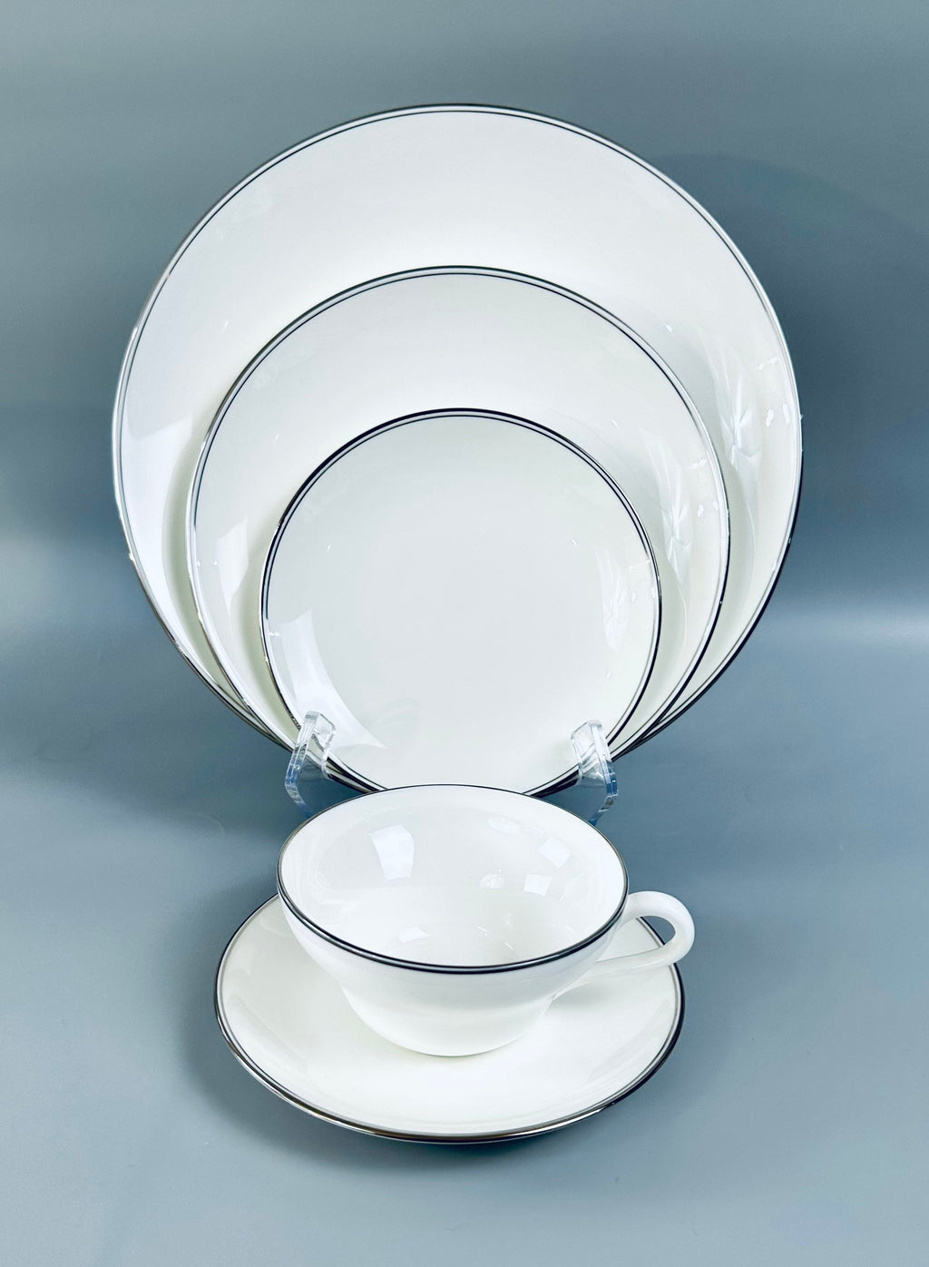 Wedgwood Doric Platinum Place Setting