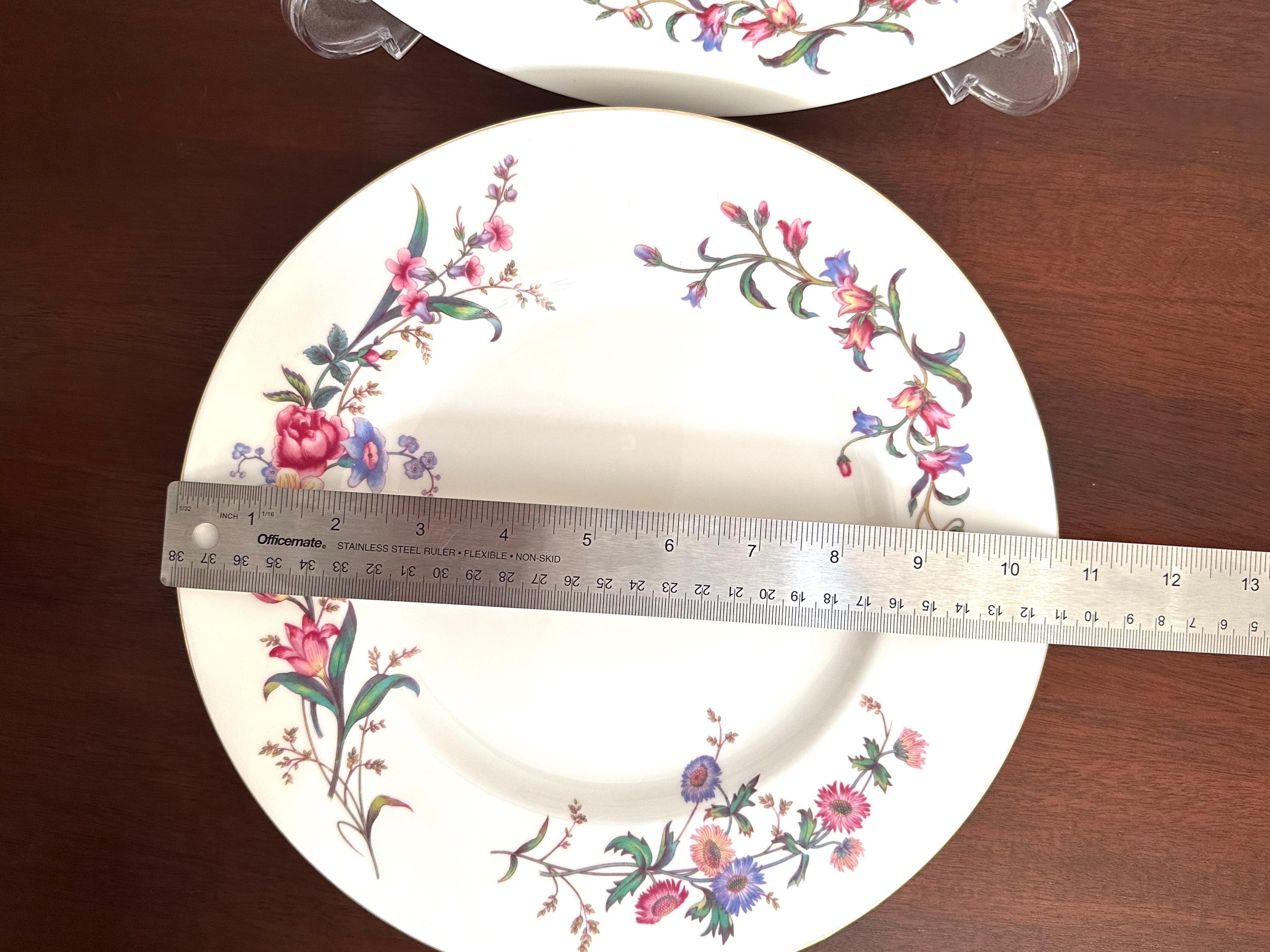 4 Wedgwood Devon Sprays Dinner Plates
