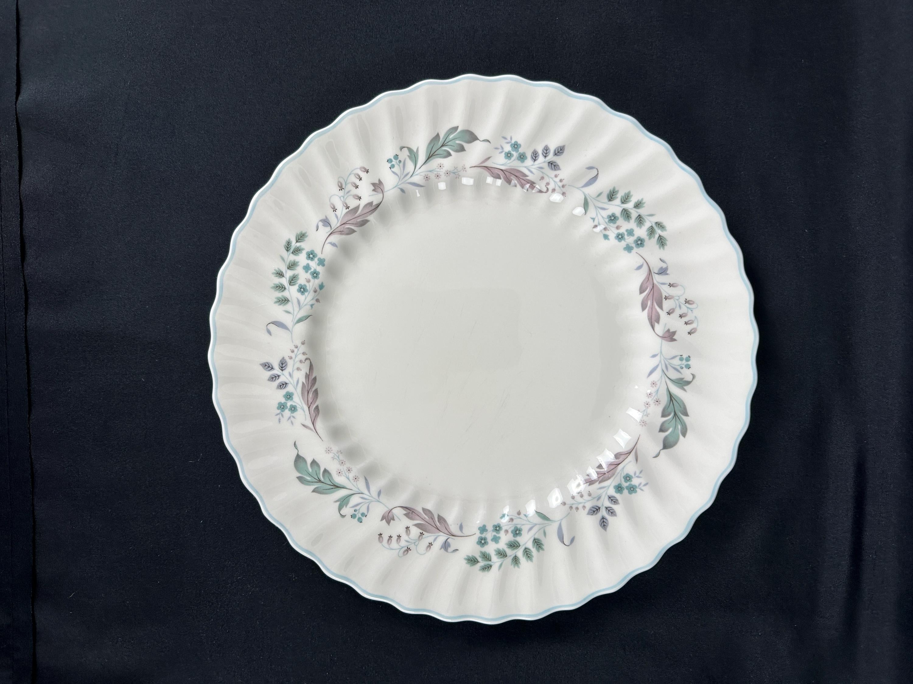 4 Place Settings of Royal Doulton Glen Auldyn