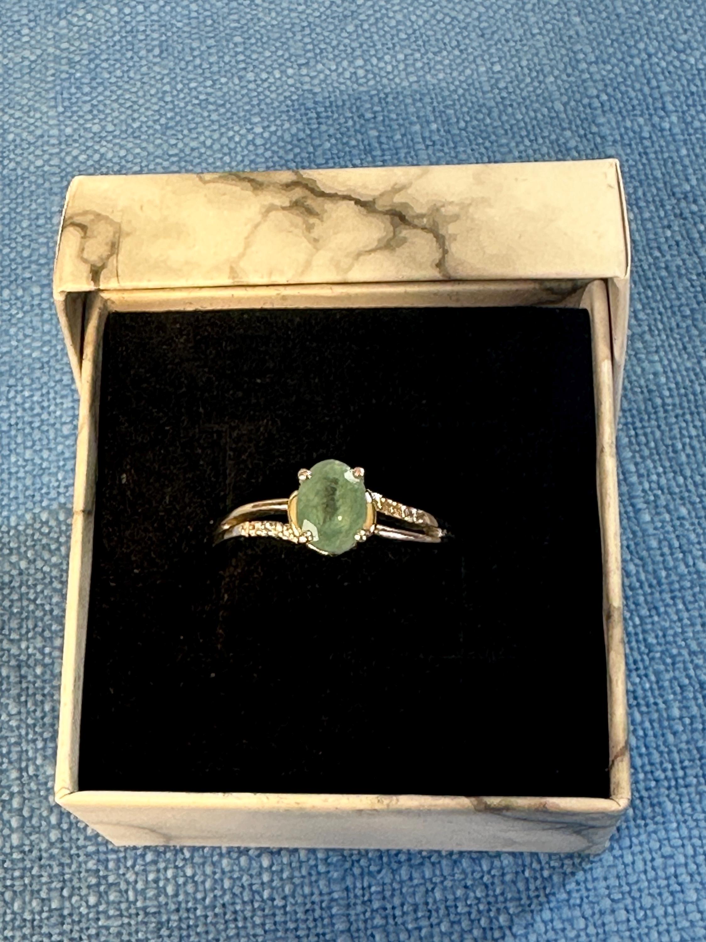 Sterling Silver and Jadite Ring size 9
