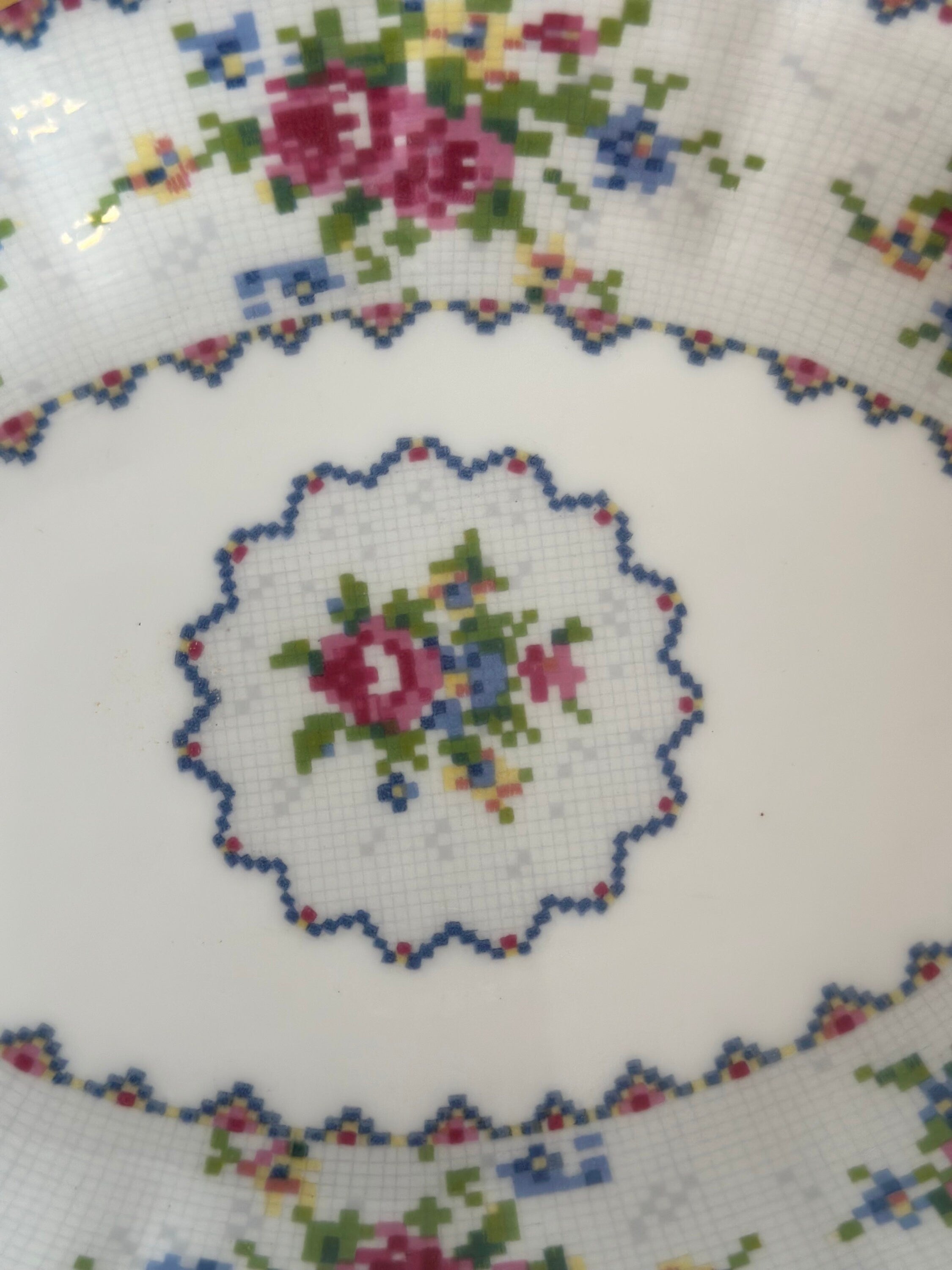 Royal Albert Petite Point Relish Dish