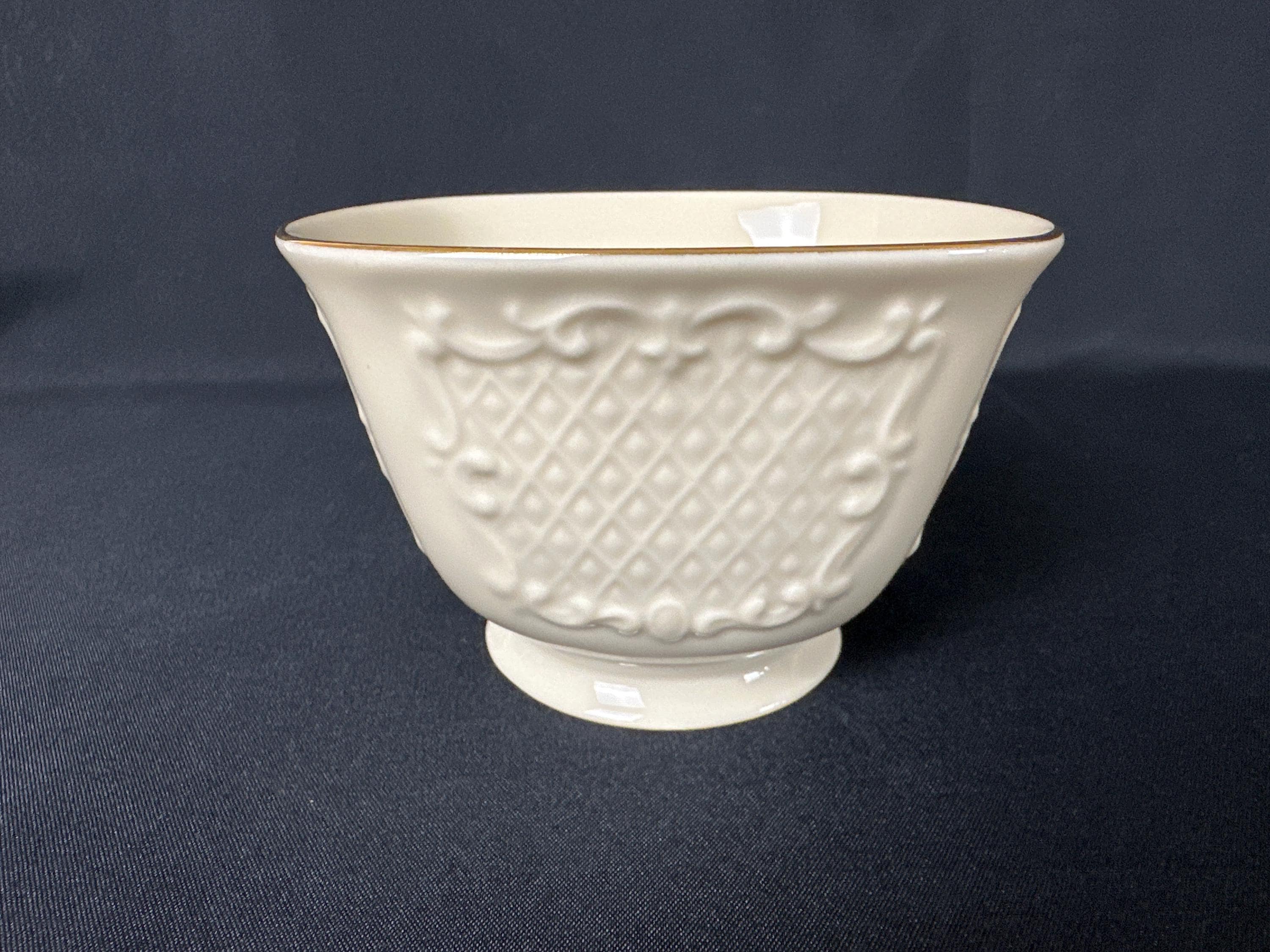 Lenox Canterbury Square Bowl Gold Trim