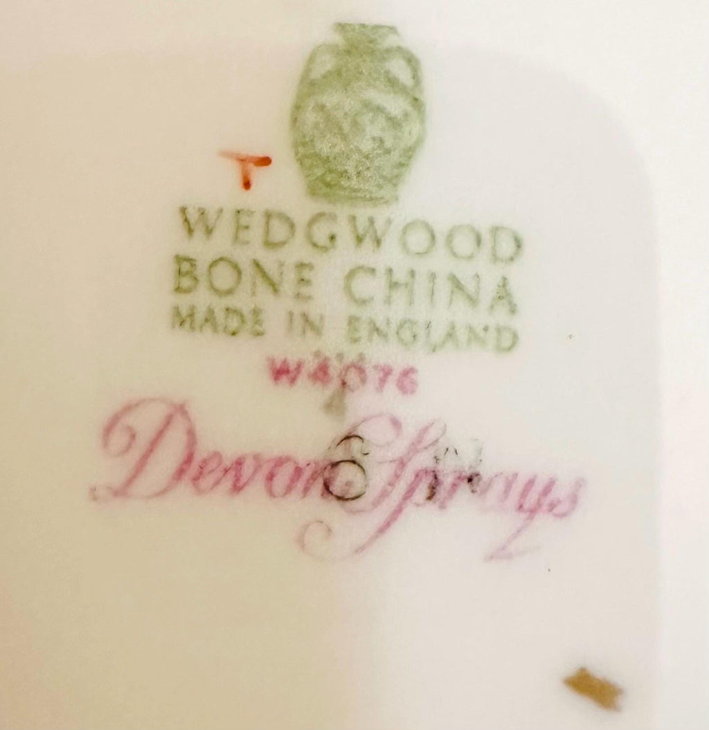 4 Wedgwood Devon Sprays Dinner Plates
