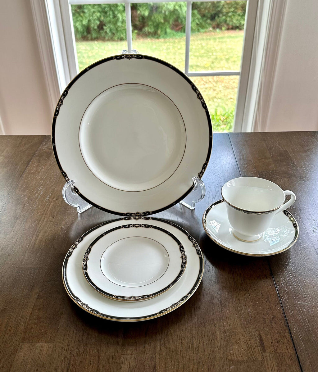 Wedgwood Preston 5 Piece Place Setting