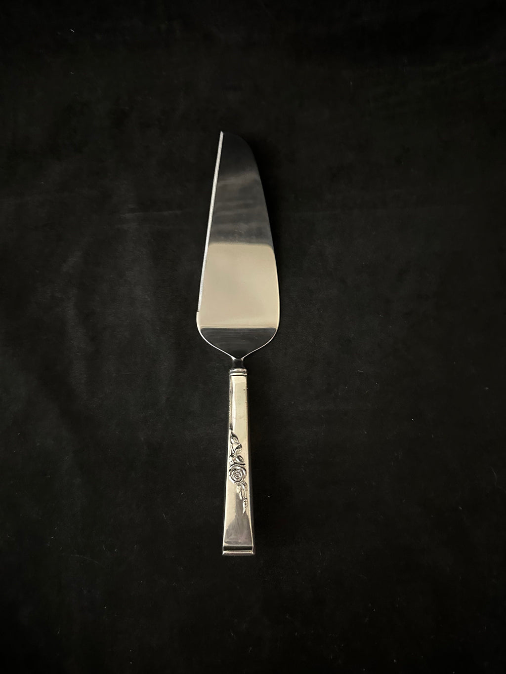 Reed and Barton Classic Rose Cake/Pie Server