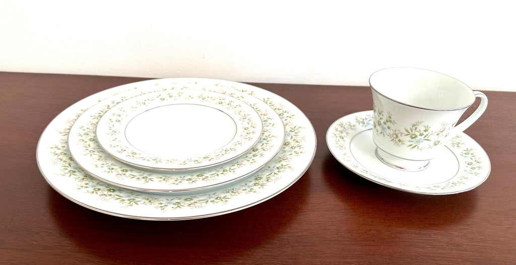 Noritake Savannah 5 Piece Place Settings