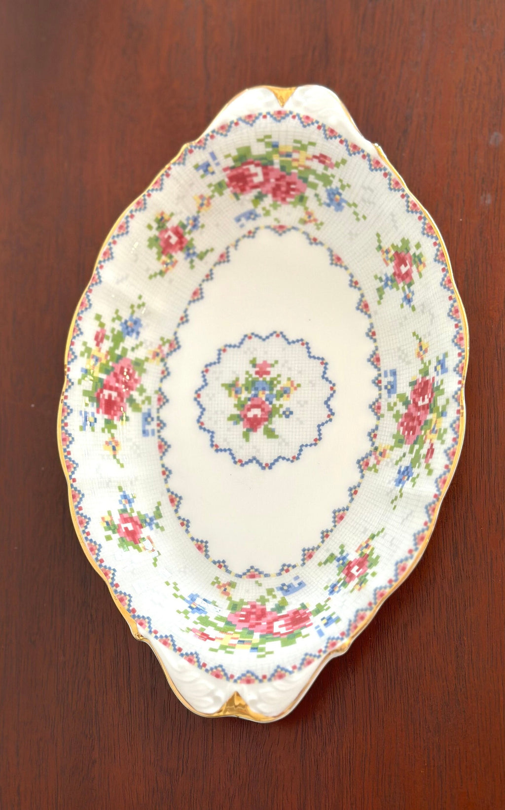 Royal Albert Petite Point Relish Dish