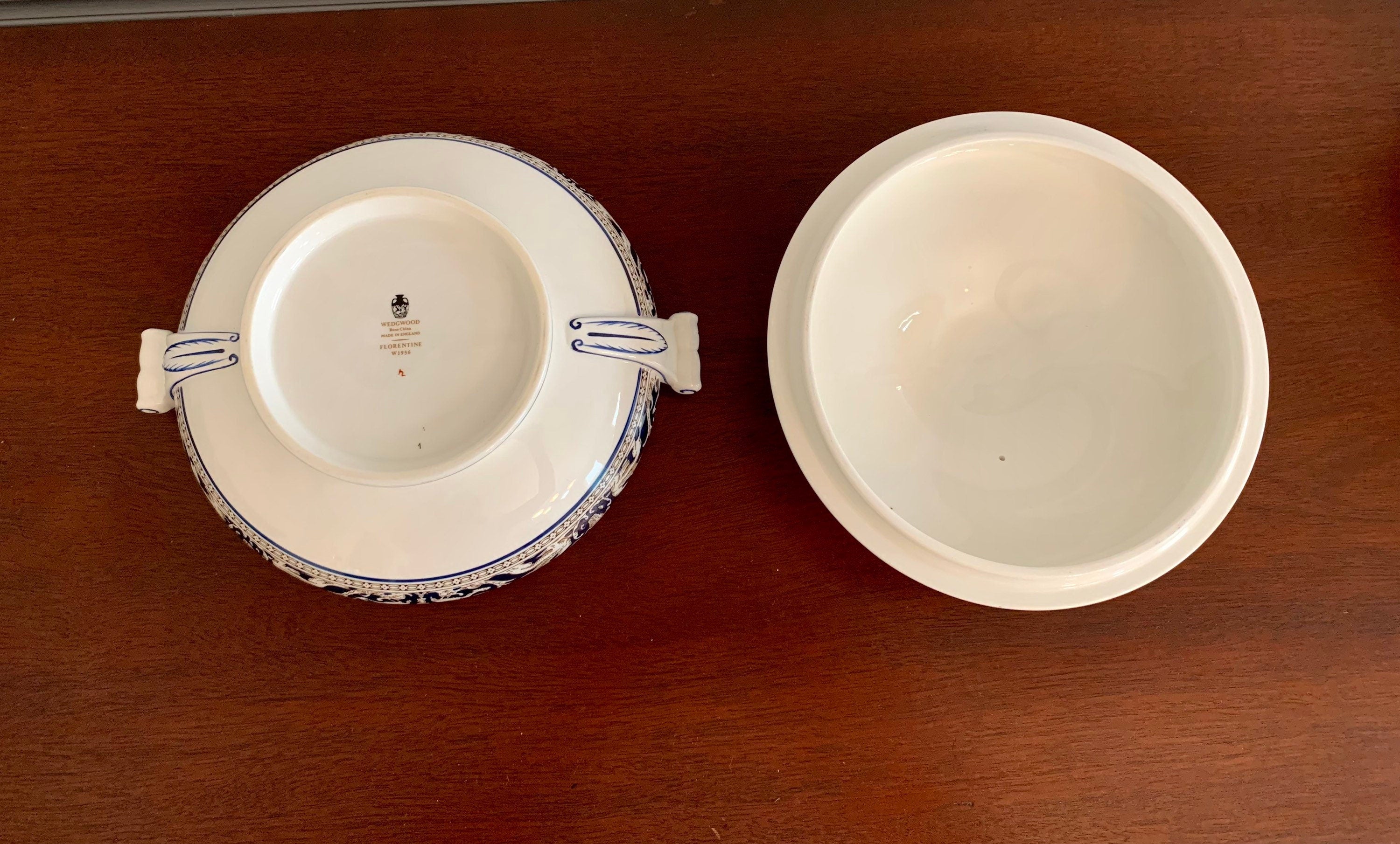 Wedgwood Florentine Round Covered Vegetable Bowl