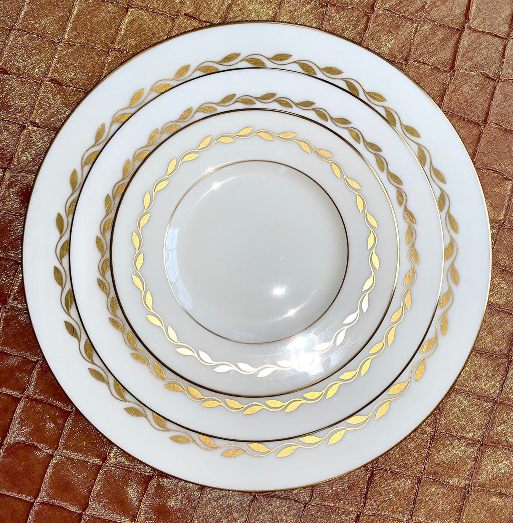 Lenox Golden Wreath Place Settings