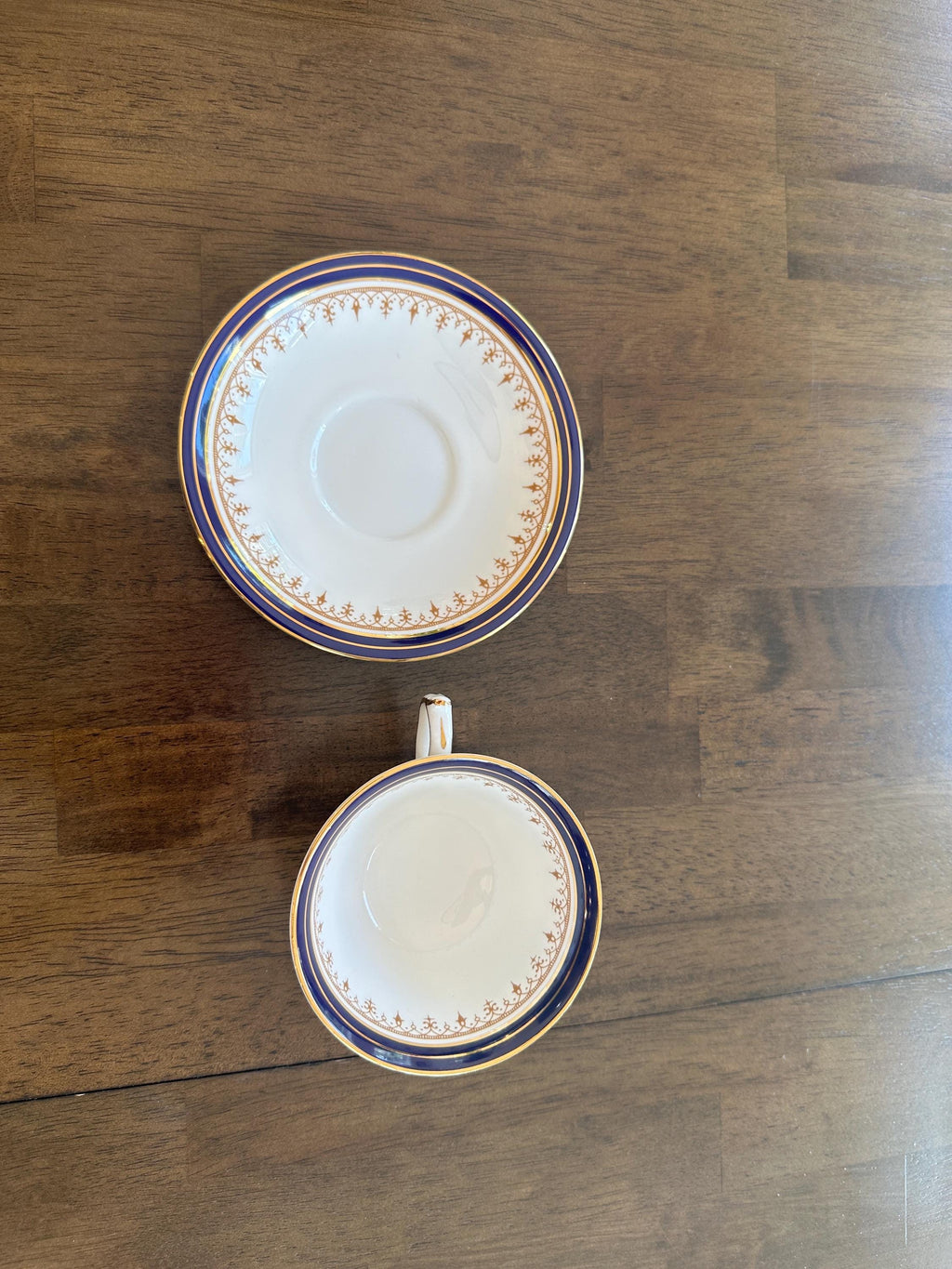 3 Aynsley Leighton Teacups and Saucers