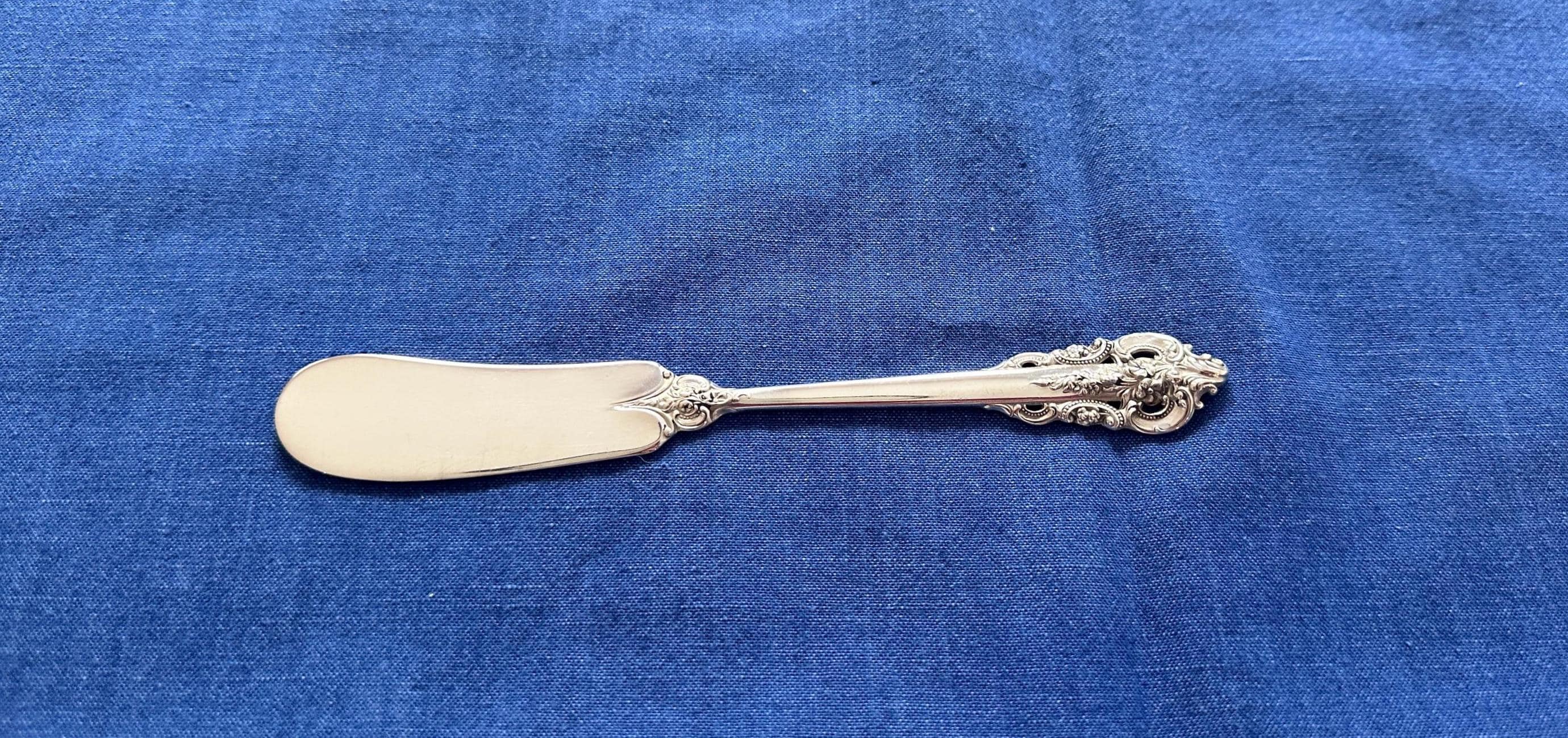 Wallace Grande Baroque Butter Paddle Knife Sterling Silver