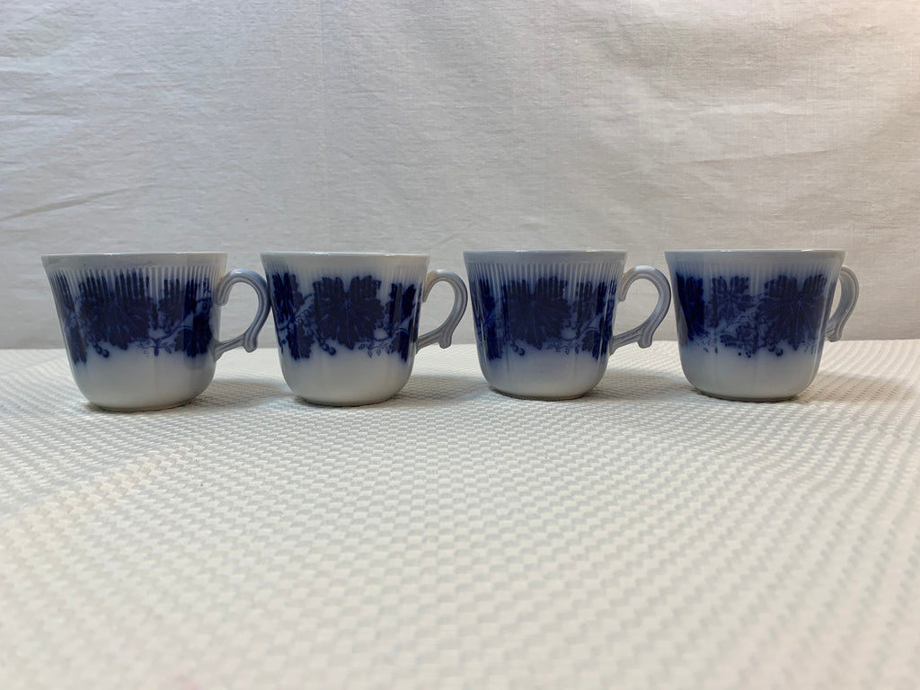 4 Gelfe Flow Blue Vinranka Teacups