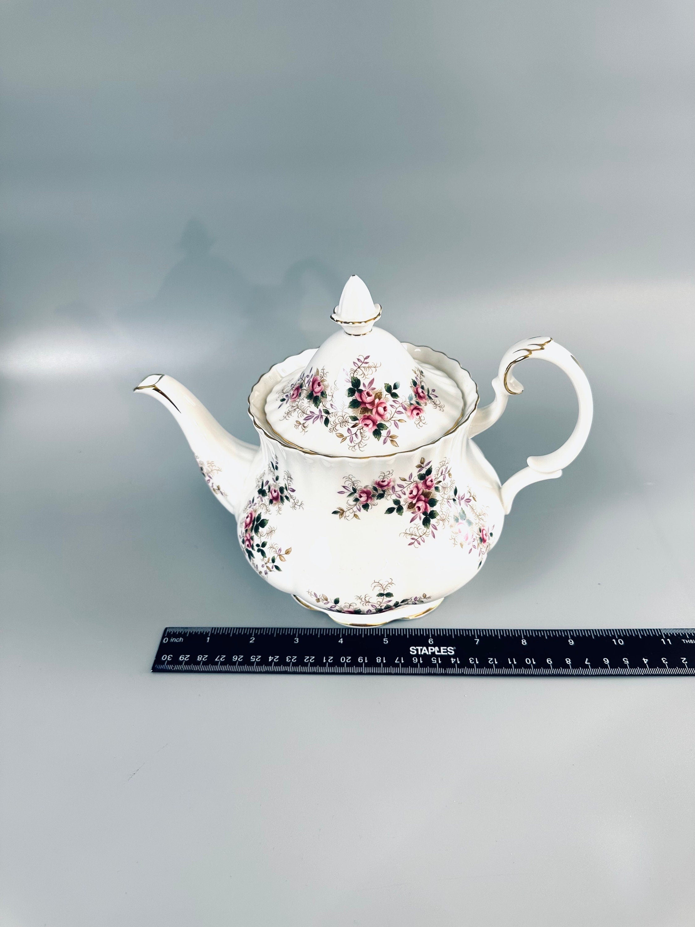 Royal Albert Lavender Rose Teapot