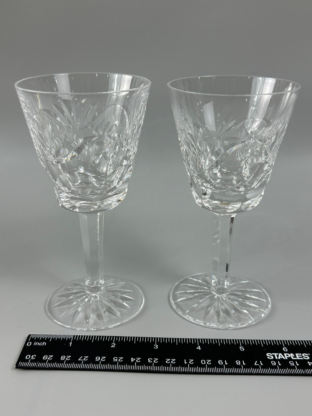 A set of 2 Waterford Ashling Wine Glasses White Wine