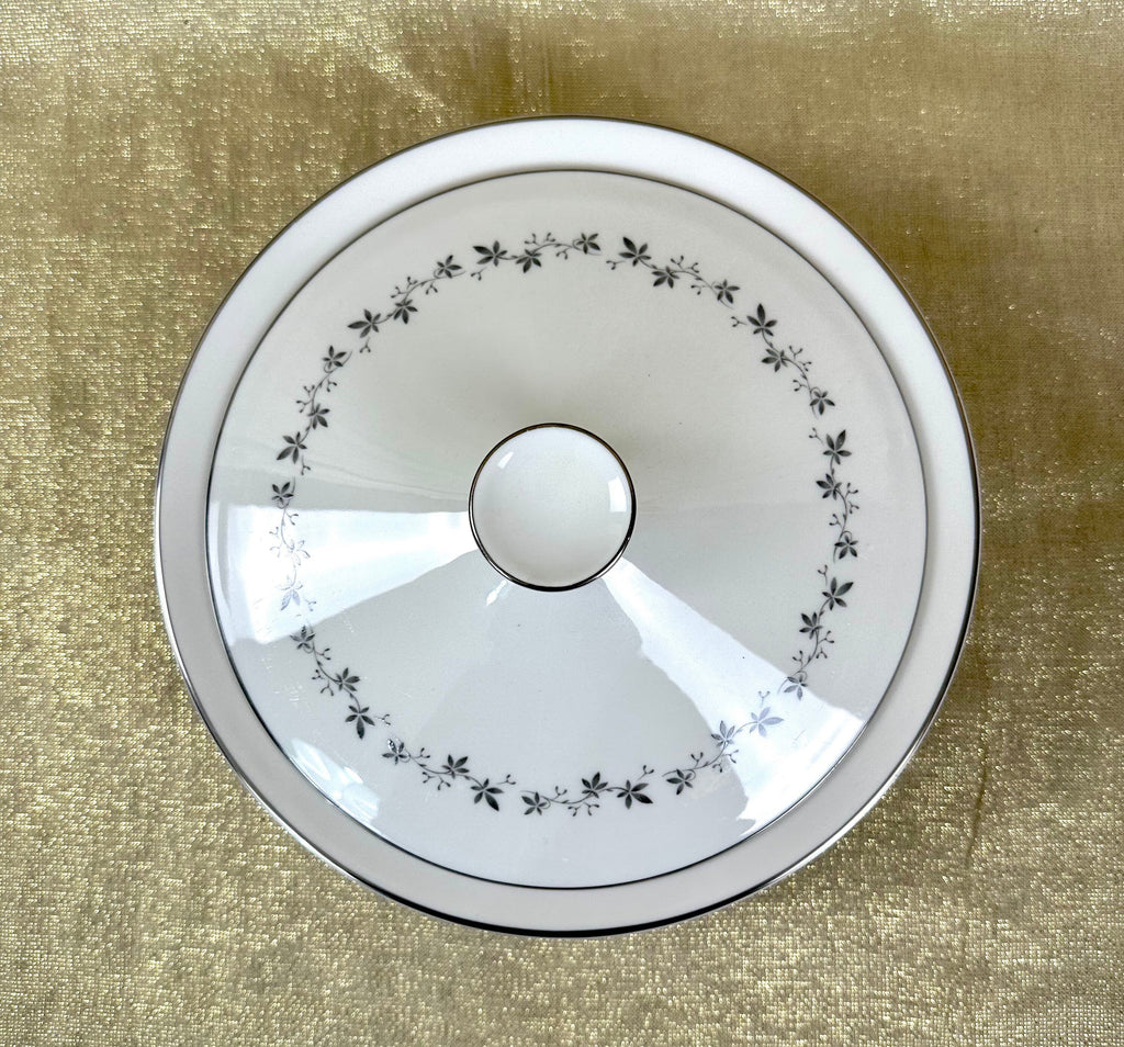 Royal Doulton Cadence Covered Round Serving Bowl