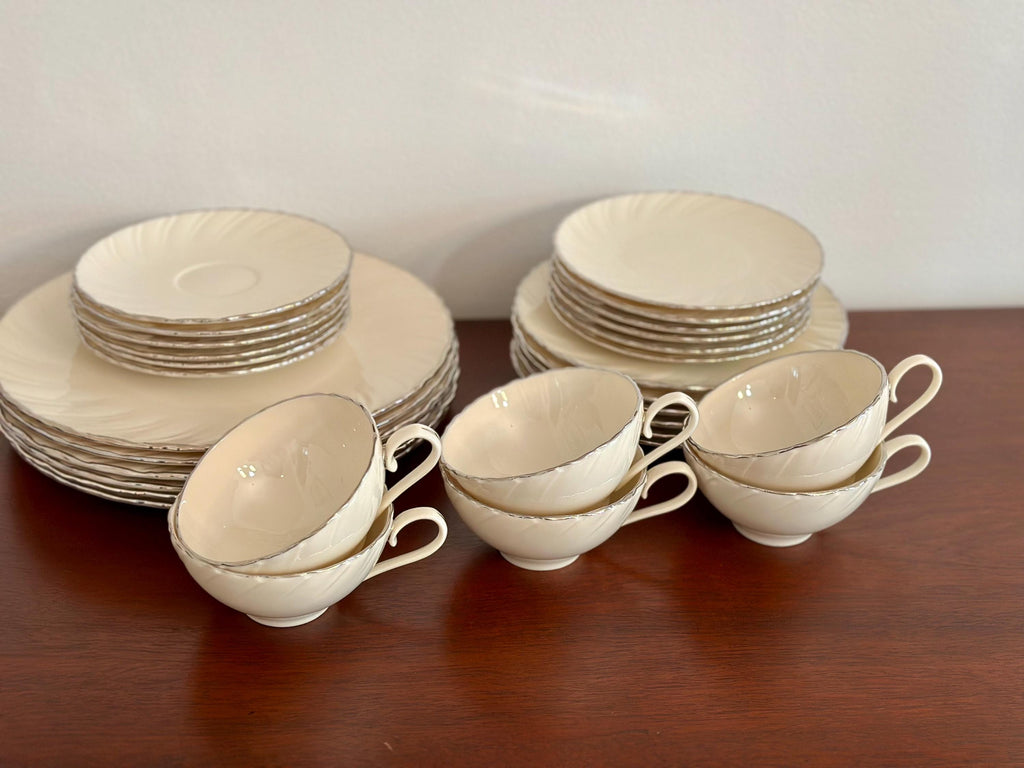 6 Place Settings of Lenox Weatherly China