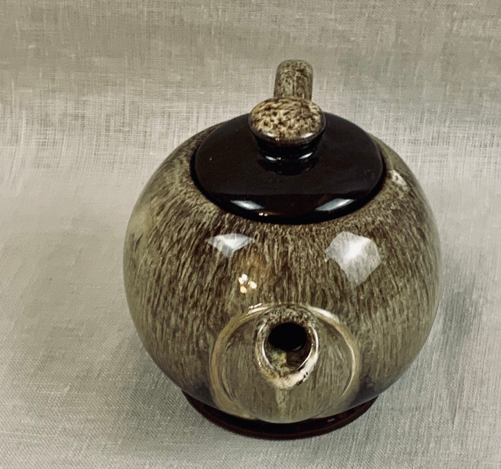 Evangeline Canada 993 Teapot Drip Brown